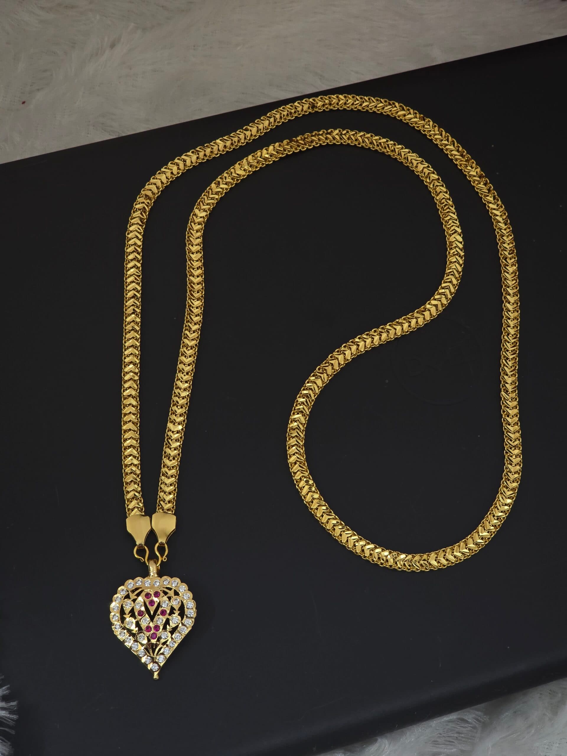 Premium foaming 38 inch ad stone heart dollar chain