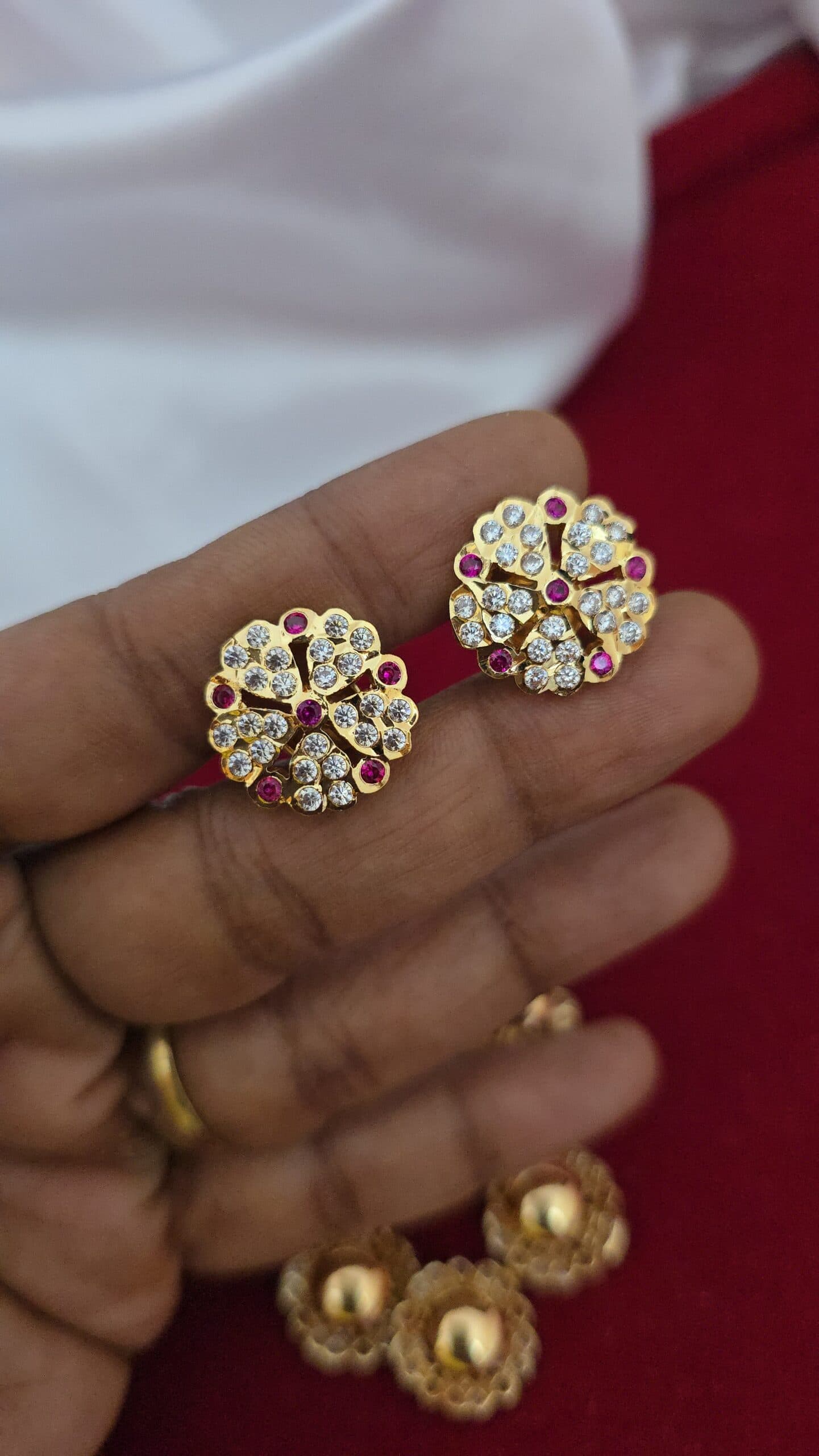 Premium impon stud
