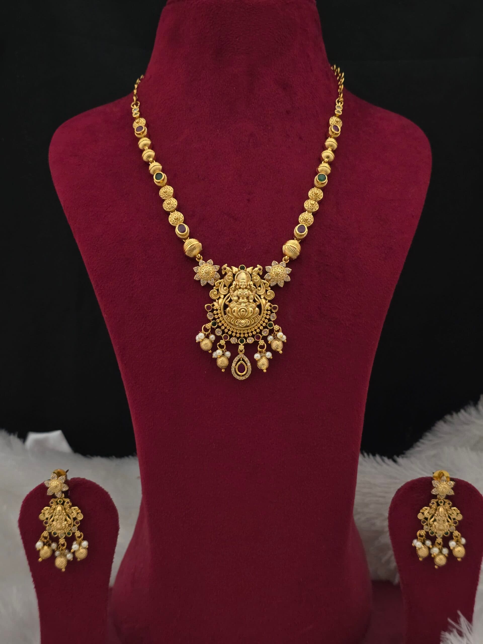 Premium matt laskhmi necklace with earings