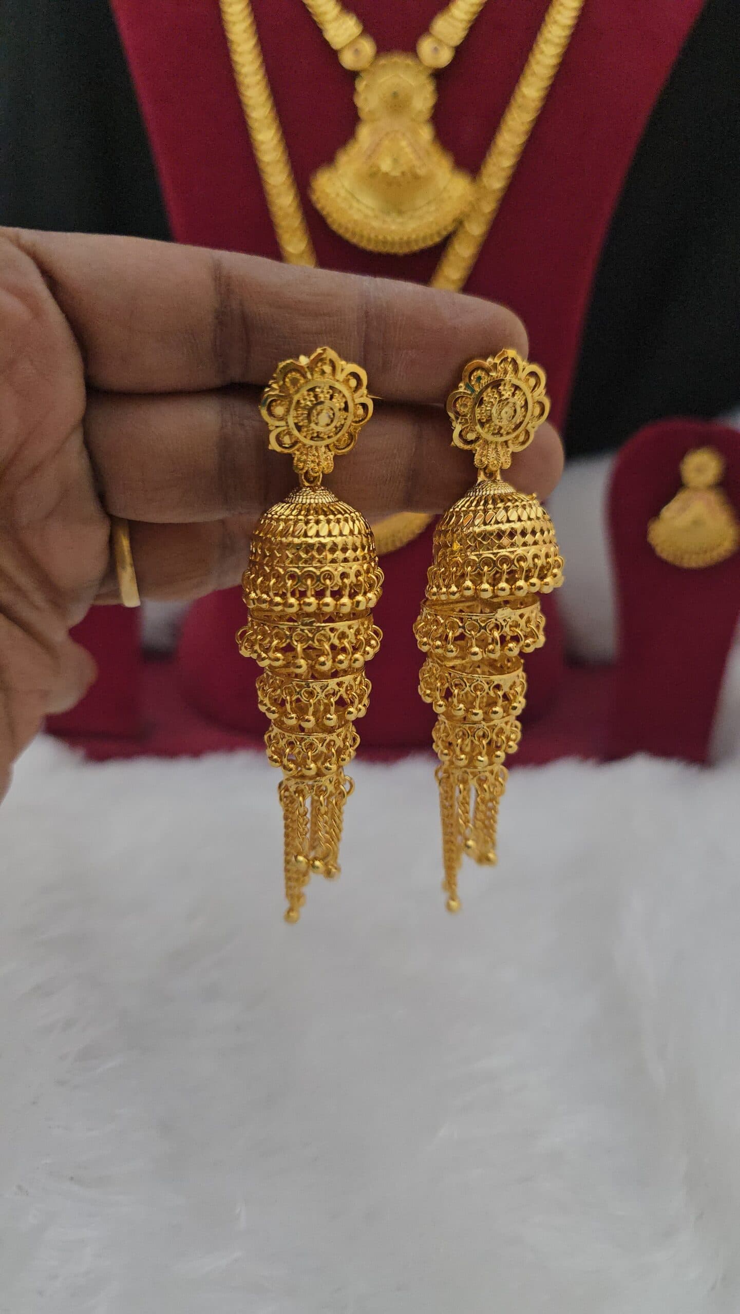 Premium foaming step jhumka
