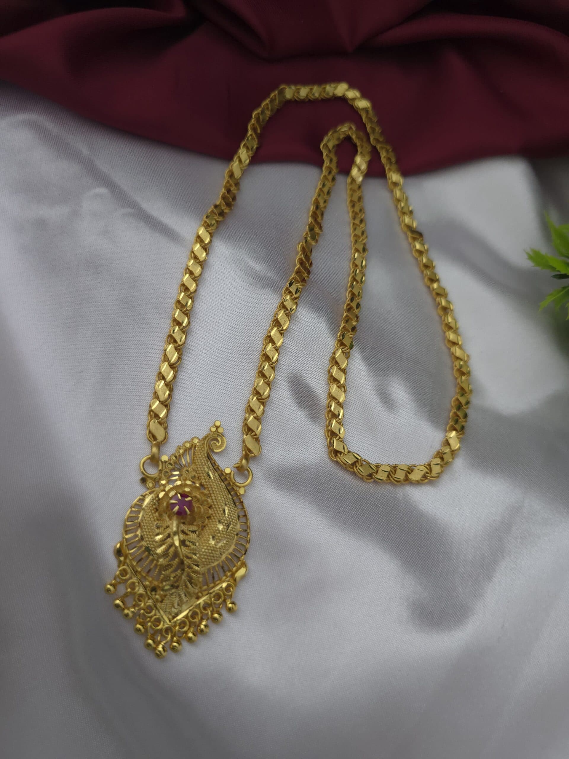 Foaming 28 inches dollar chain