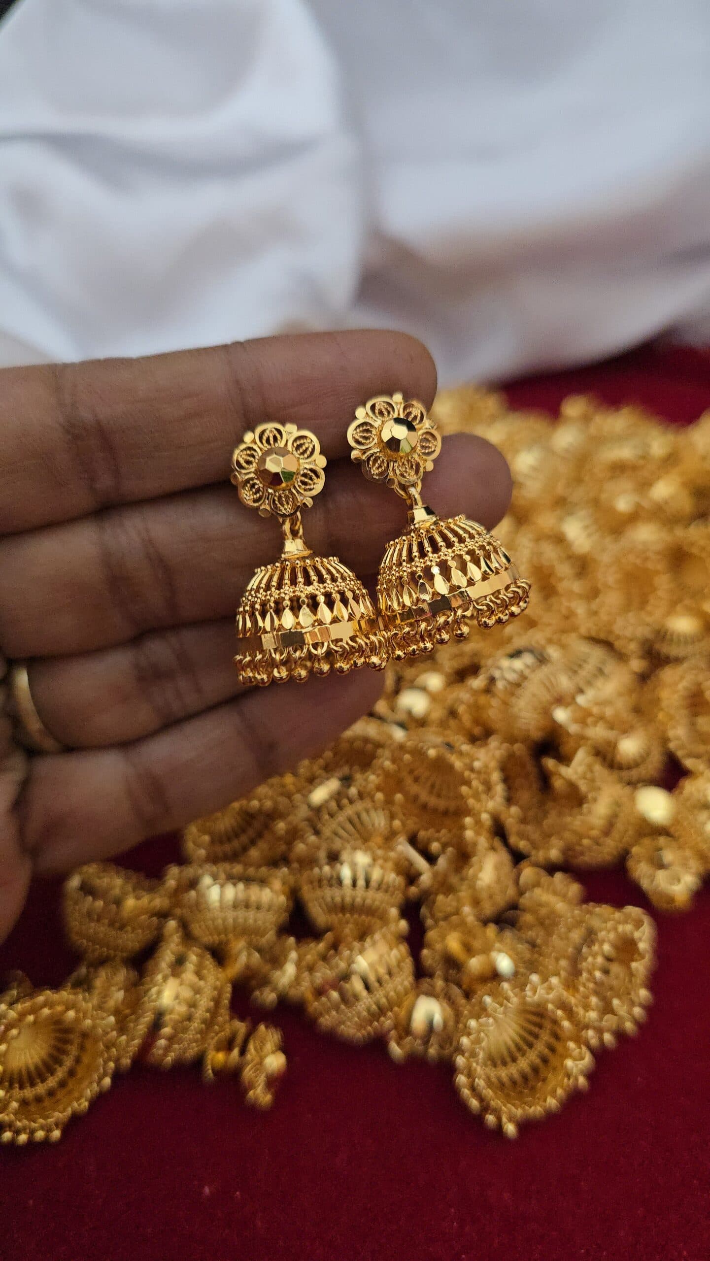 Premium foaming jhumka