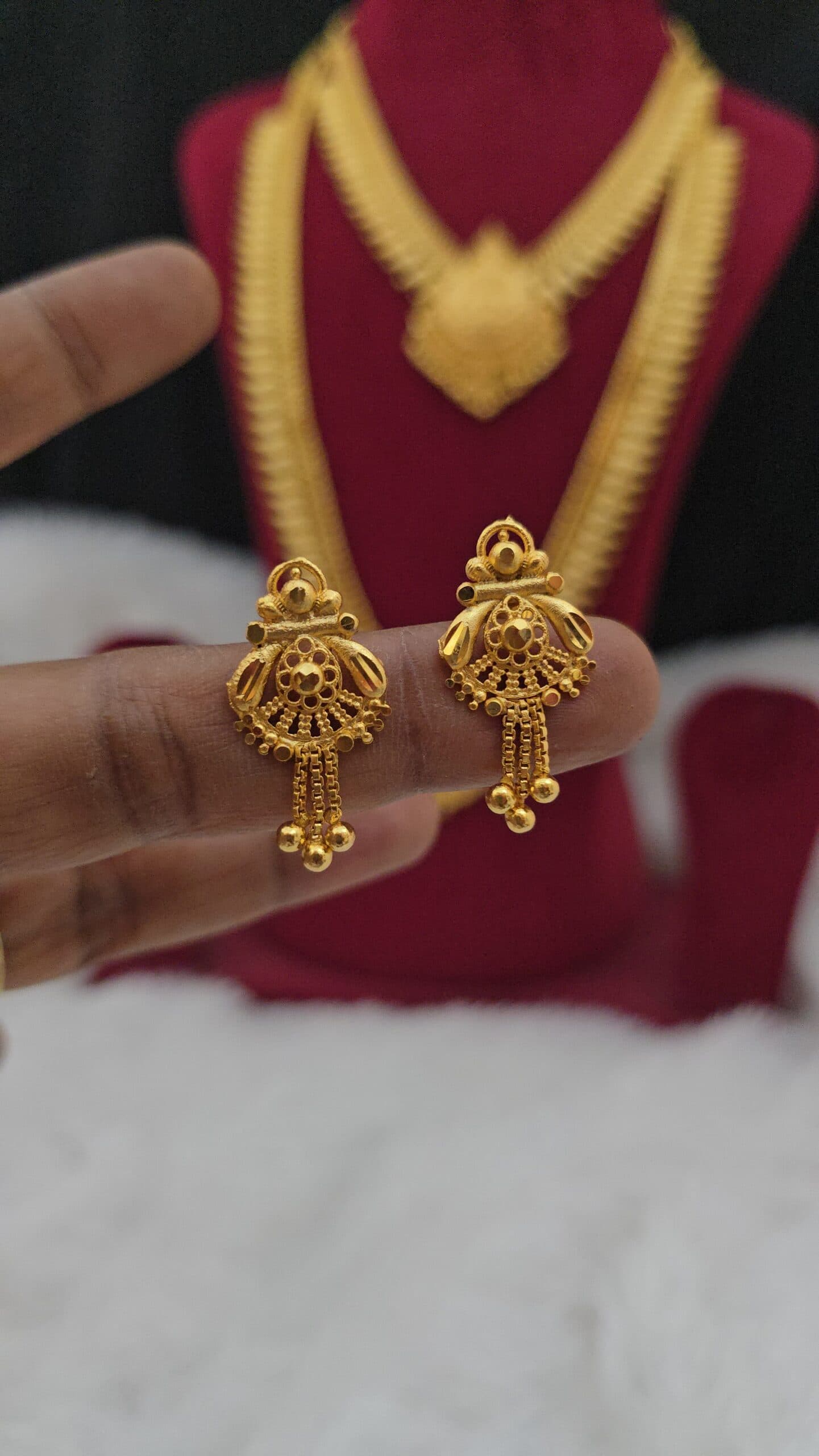 Premium foaming drops earings