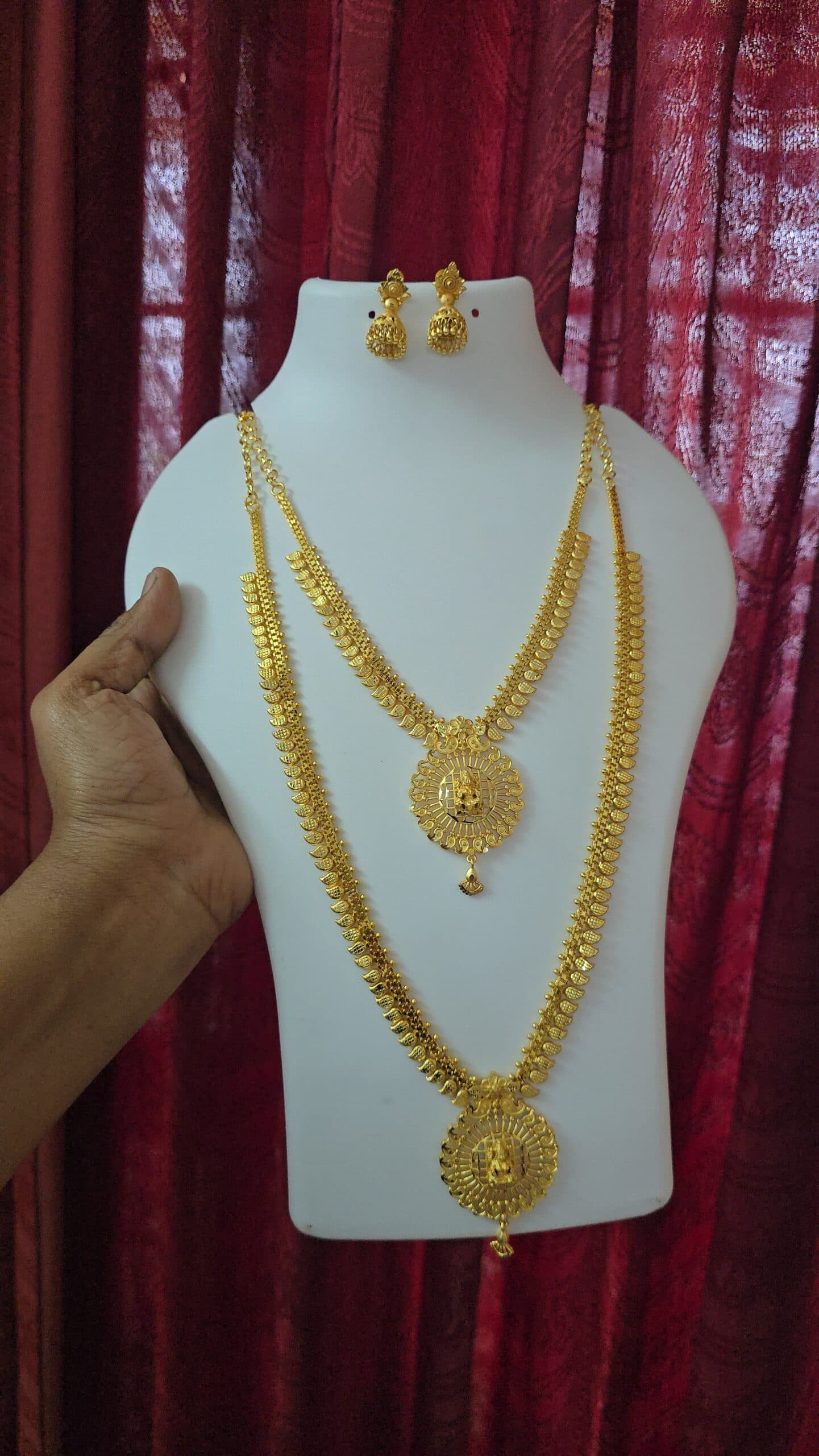 Premium foaming lakshmi combo with earings
