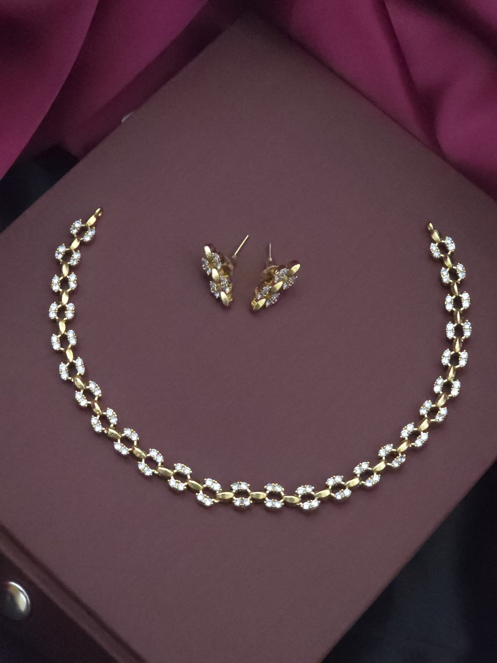 Premium ad necklace