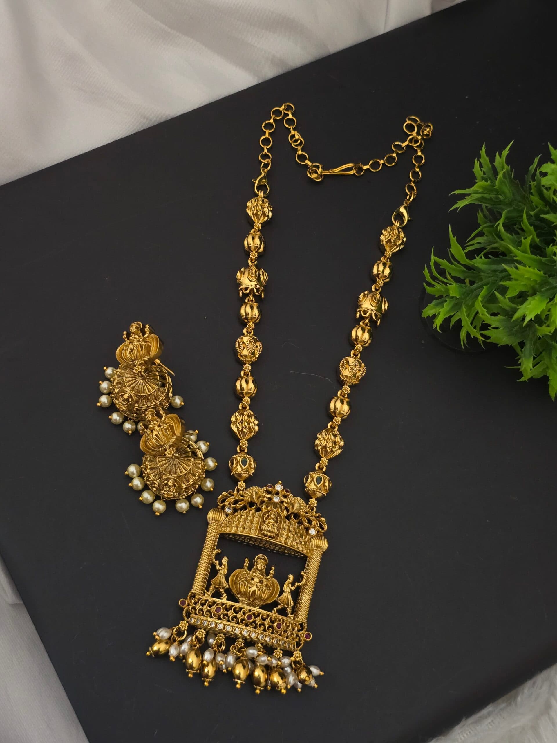 Premium matt mid line lakshmi necklace with jhumka