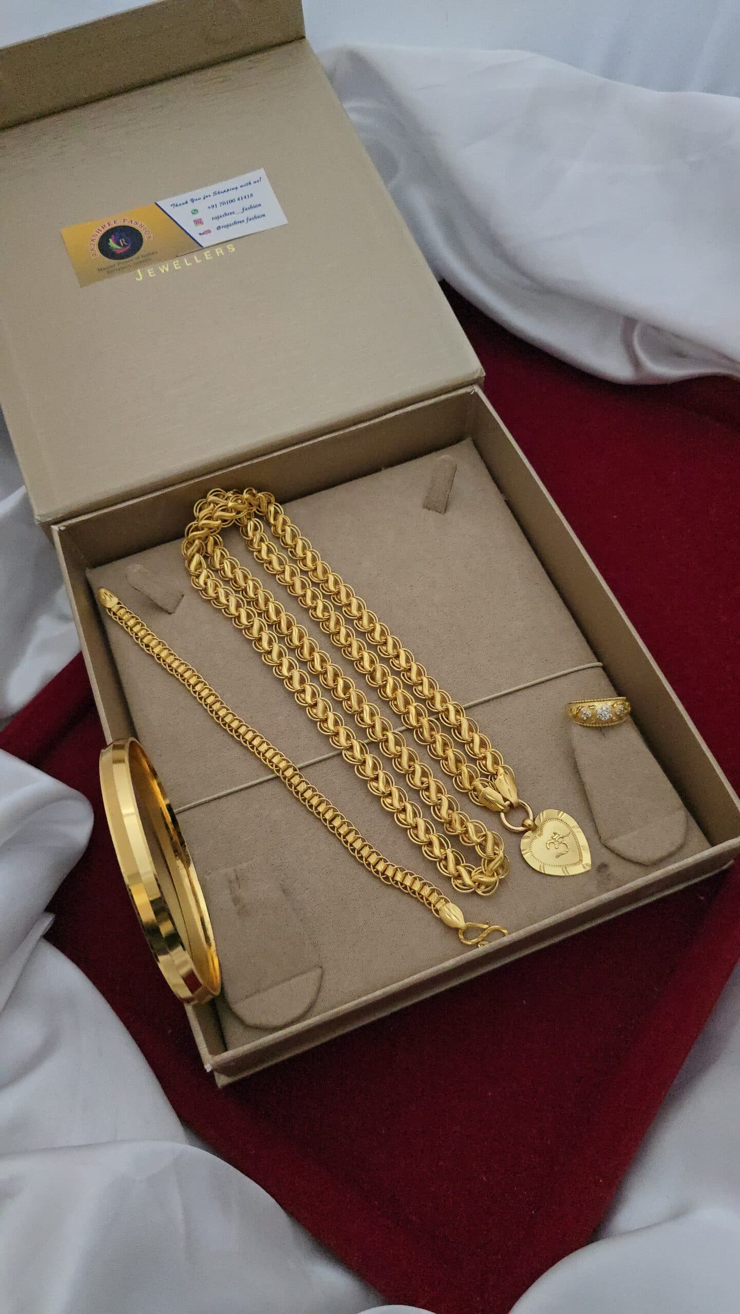 Premium PONGAL SPECIAL OFFER 2025 MENS combo comes 28 inches dollar chain,Kappu,ring,bracelet
