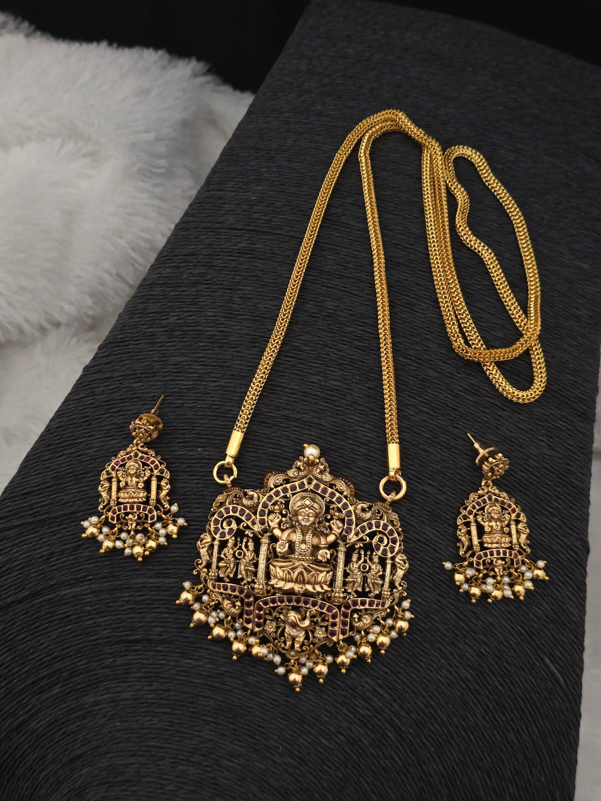 Premium mat finish dollar chain 32 inch with earings