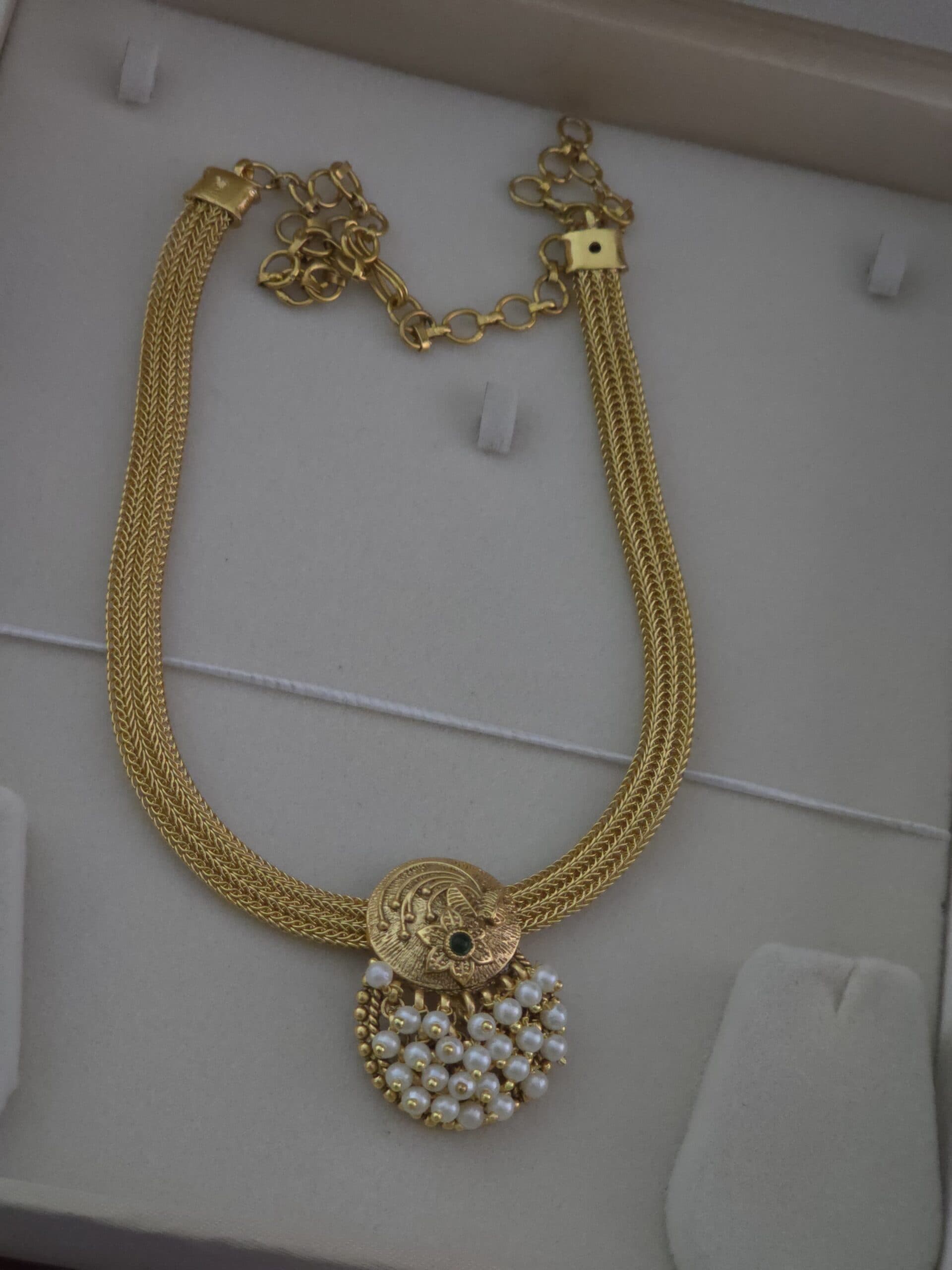 Premium matt necklace