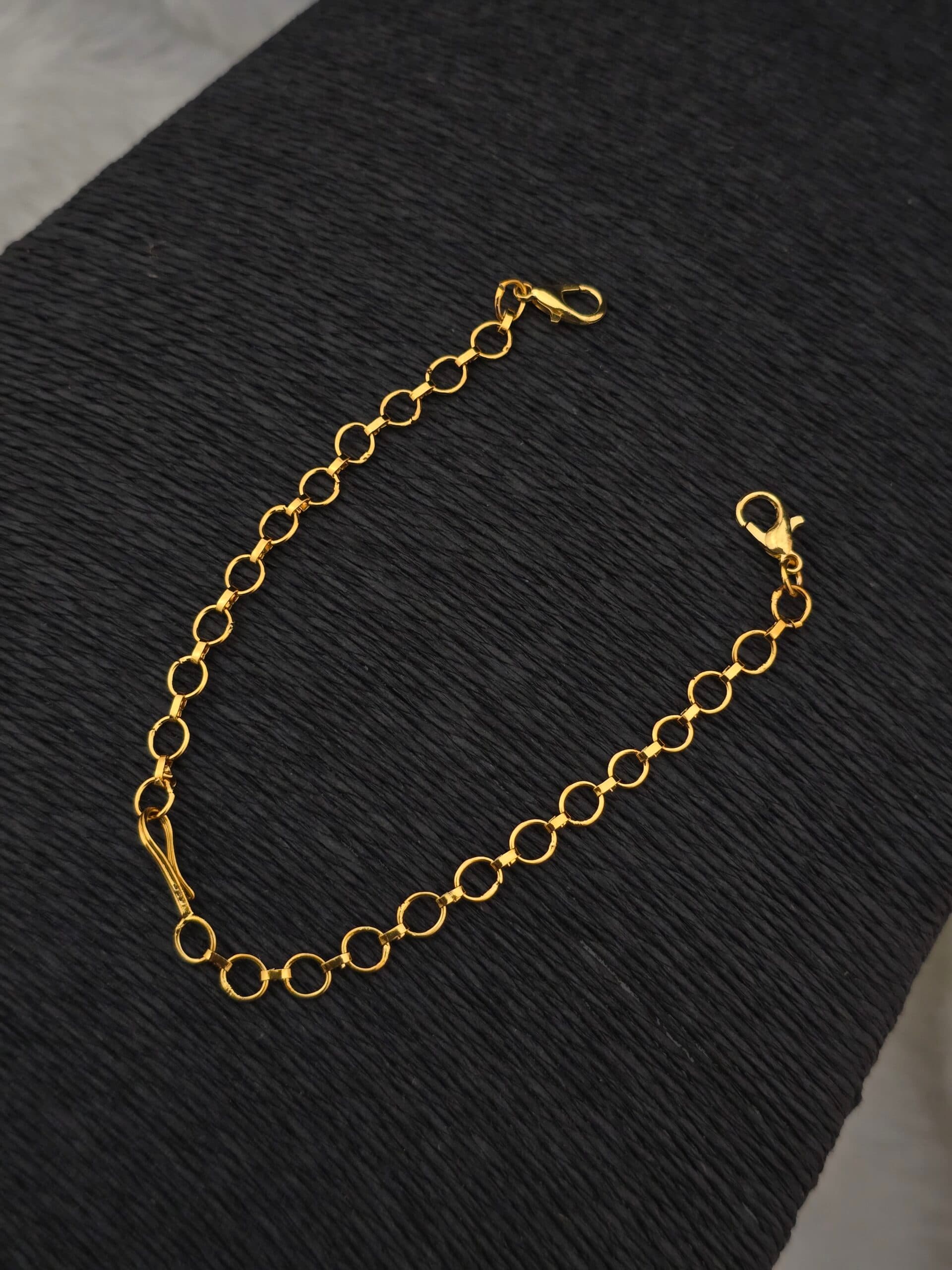 Premium mat fish hook back chain
