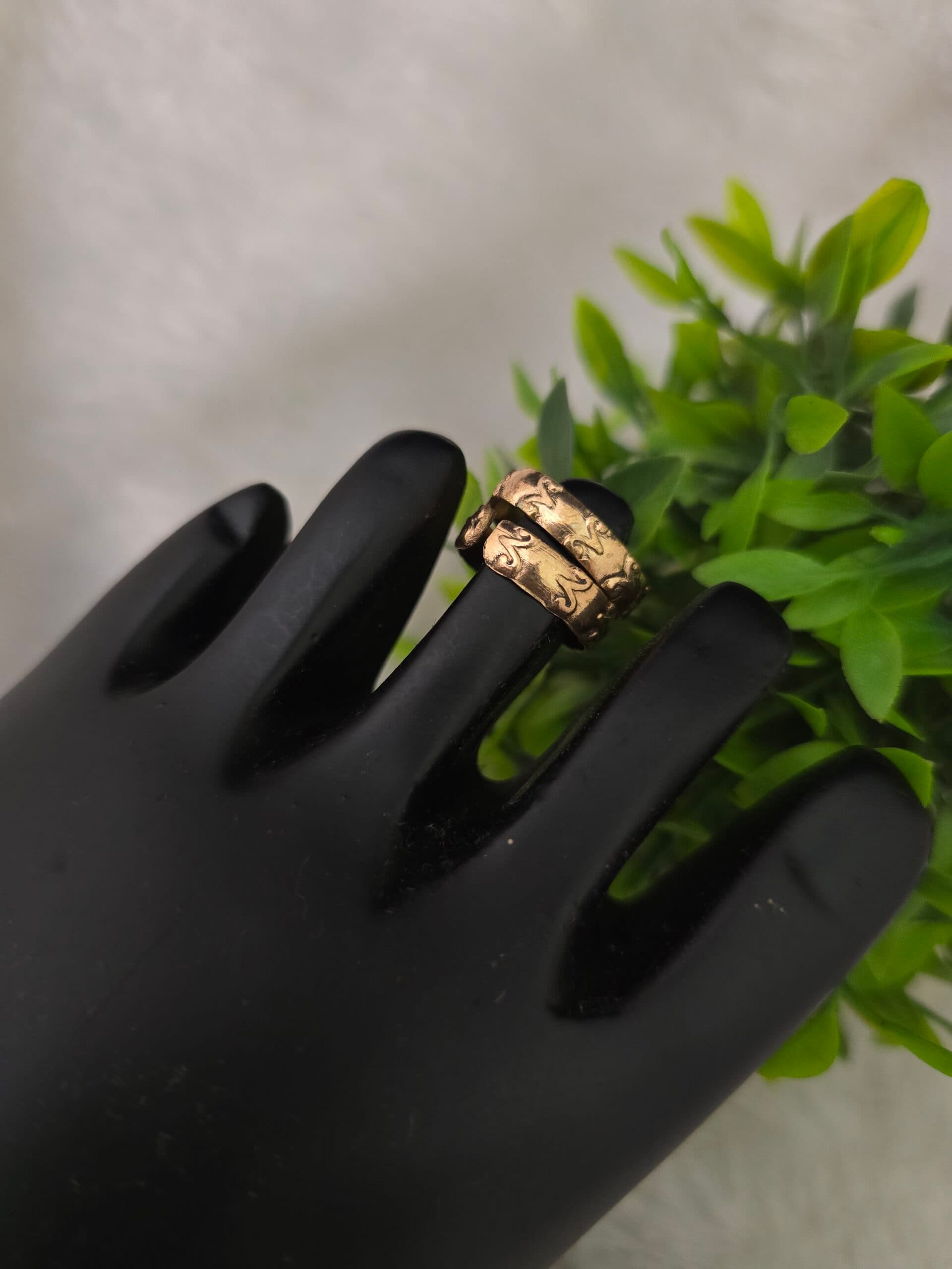 Premium impon toe ring
