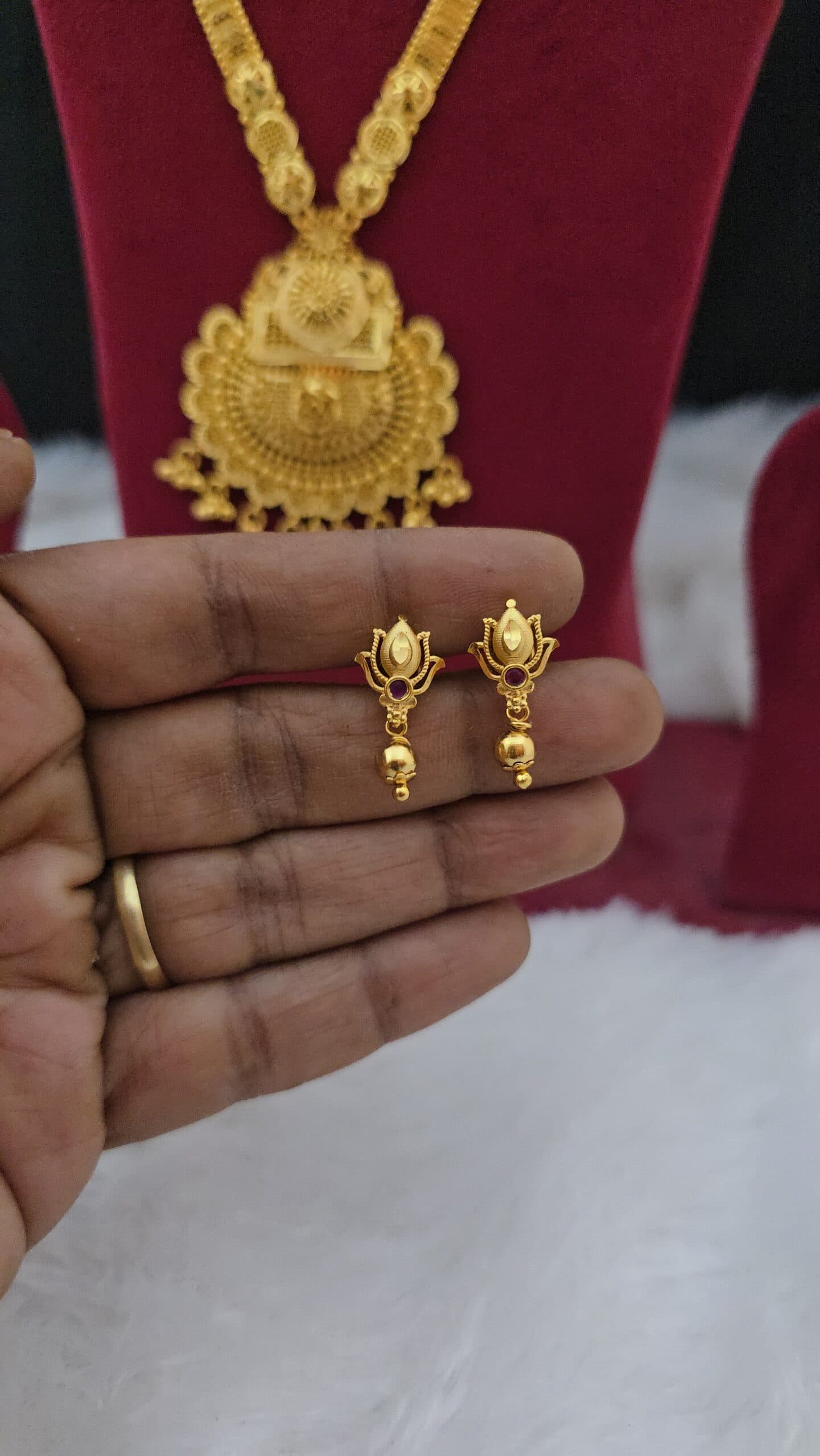 Premium foaming drops earings