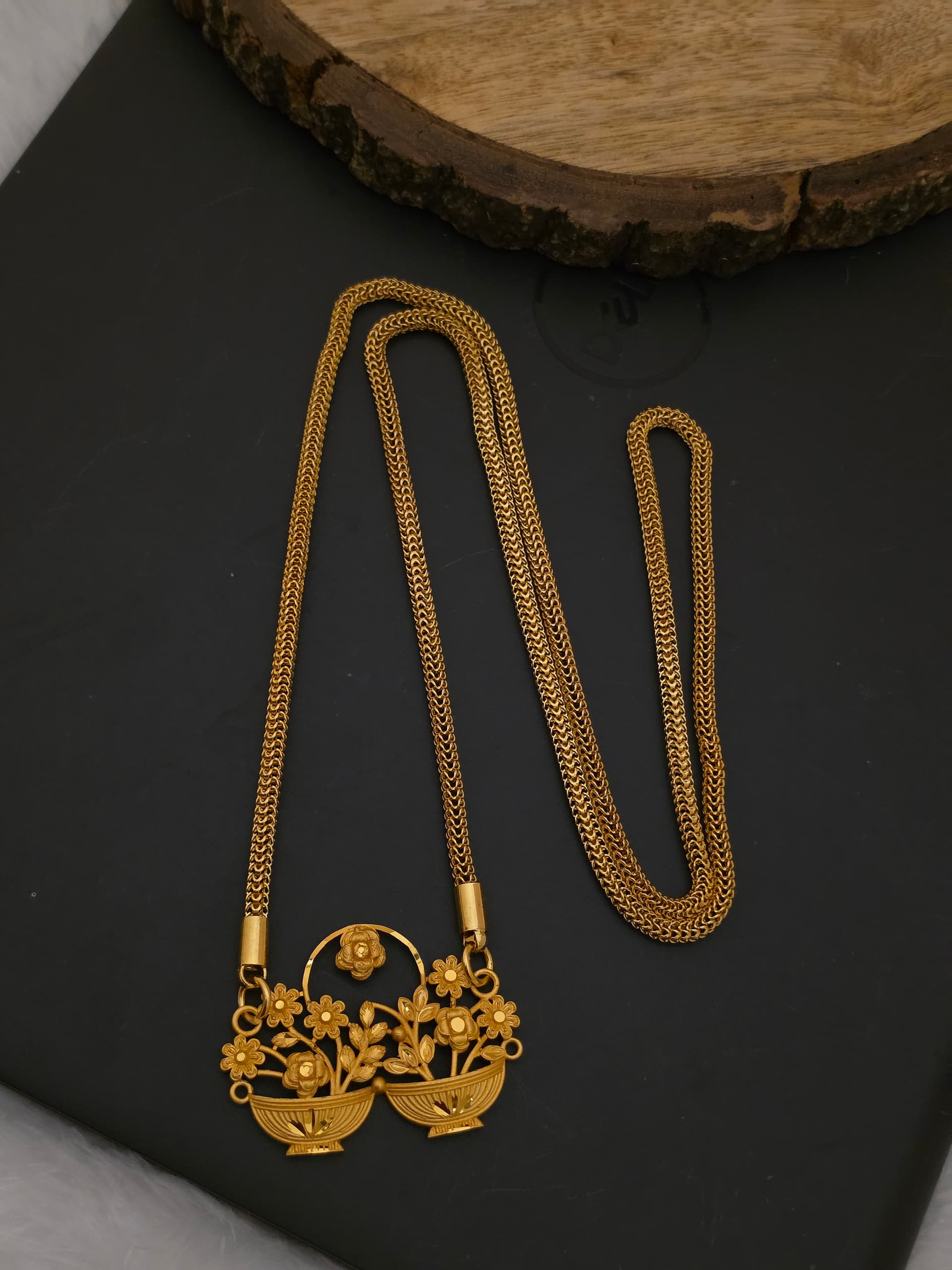 Premium foaming 32 inch flower pot dollar chain