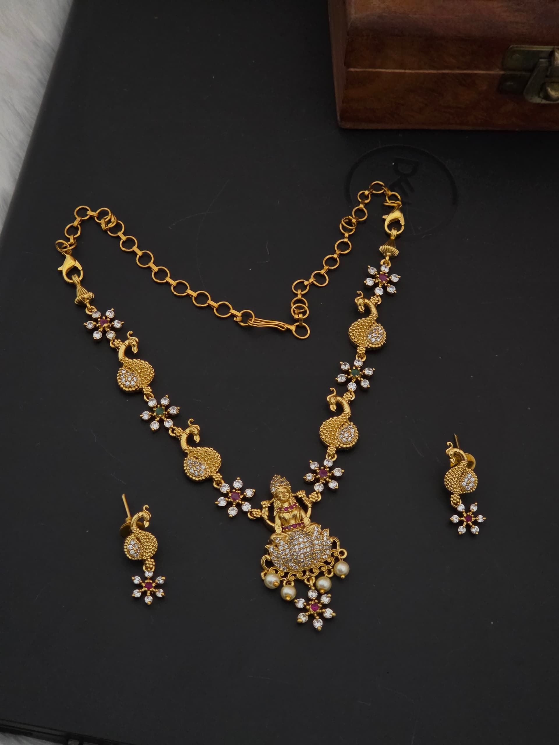 Premium mat ad stone lakshmi antique necklace