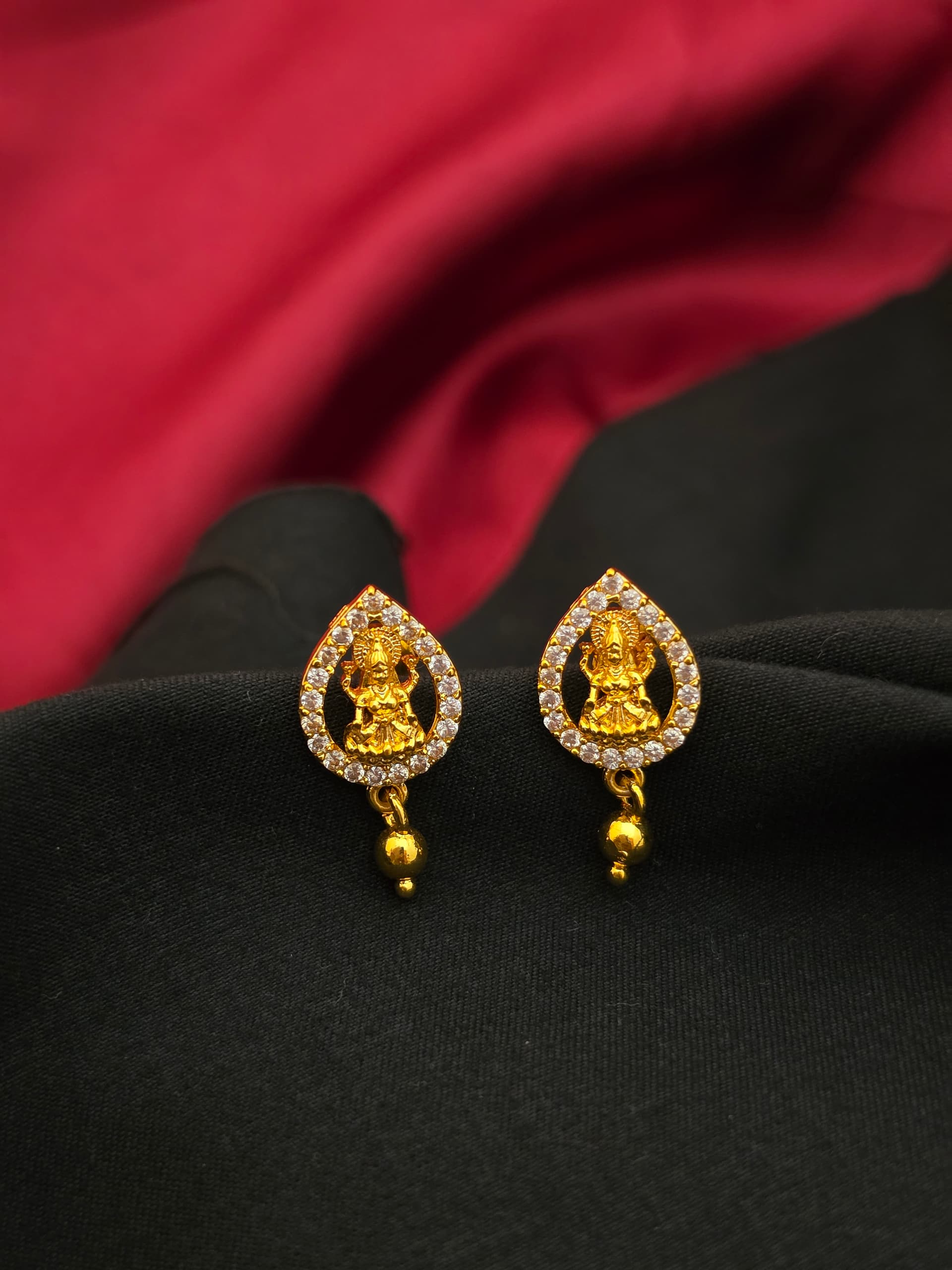 Premium foaming ad stone lakshmi drops earing