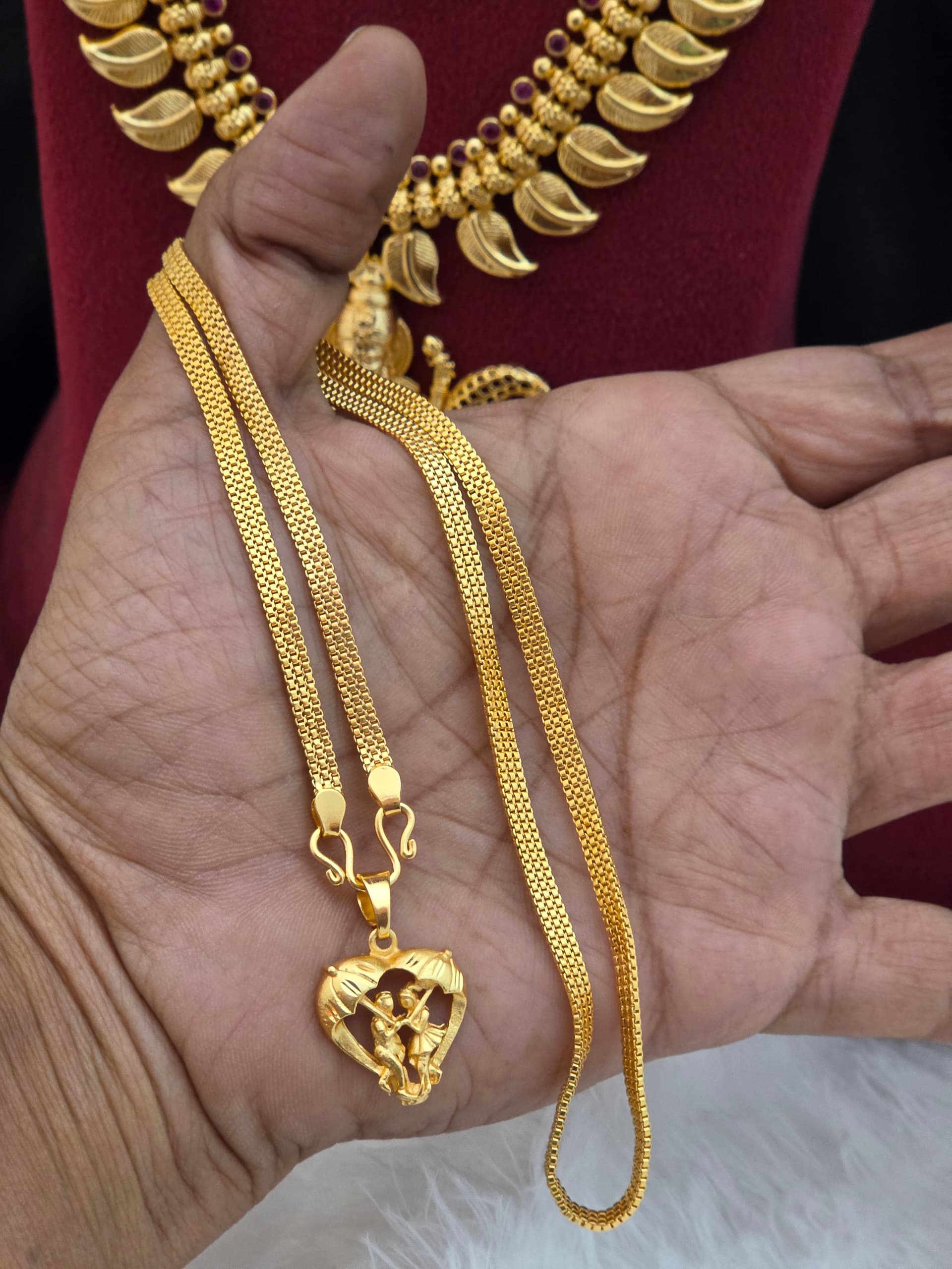 Premium foaming  children dollar chain oneday offer