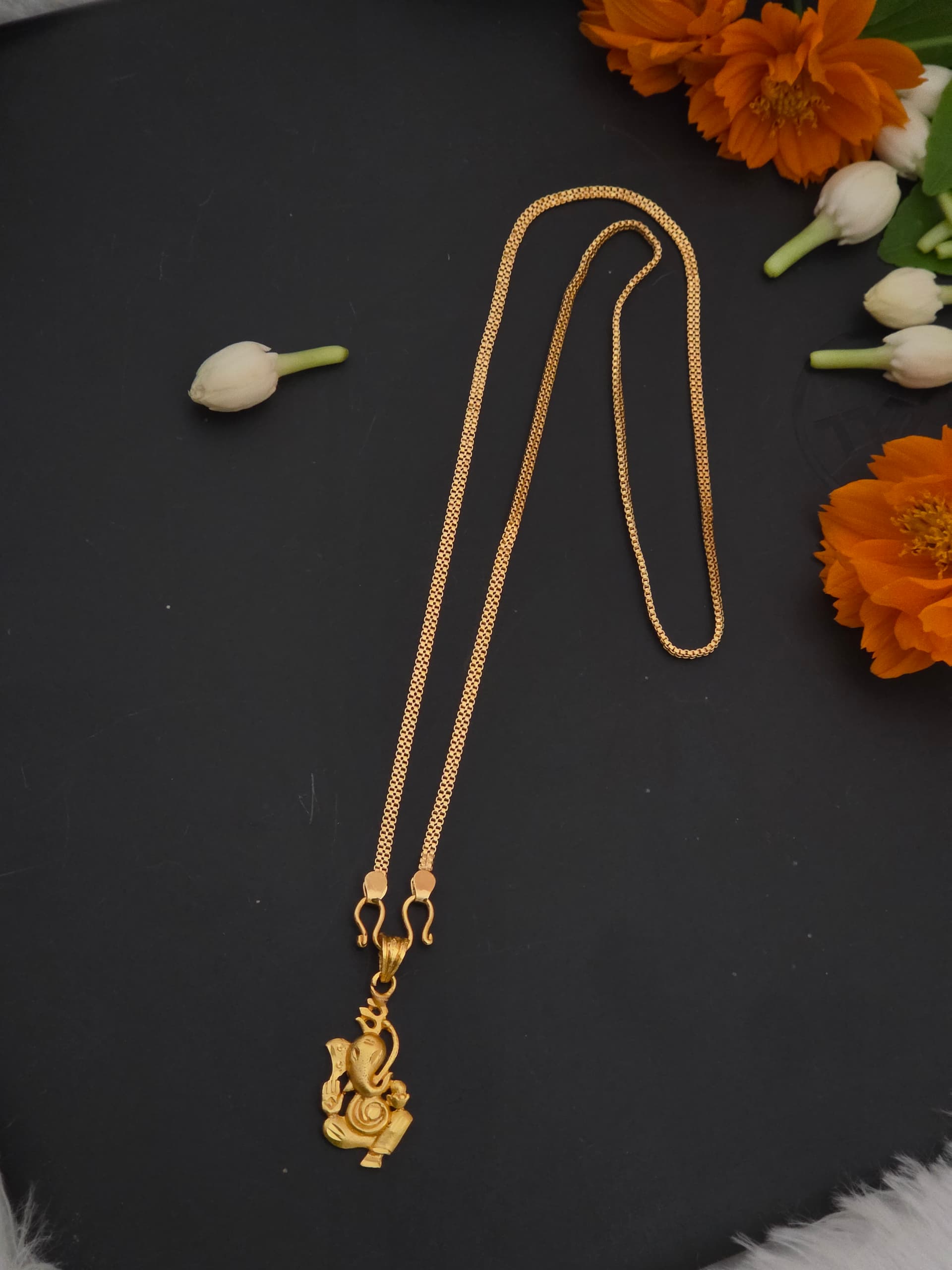 Premium foaming 1 day offer vinayagar dollar chain