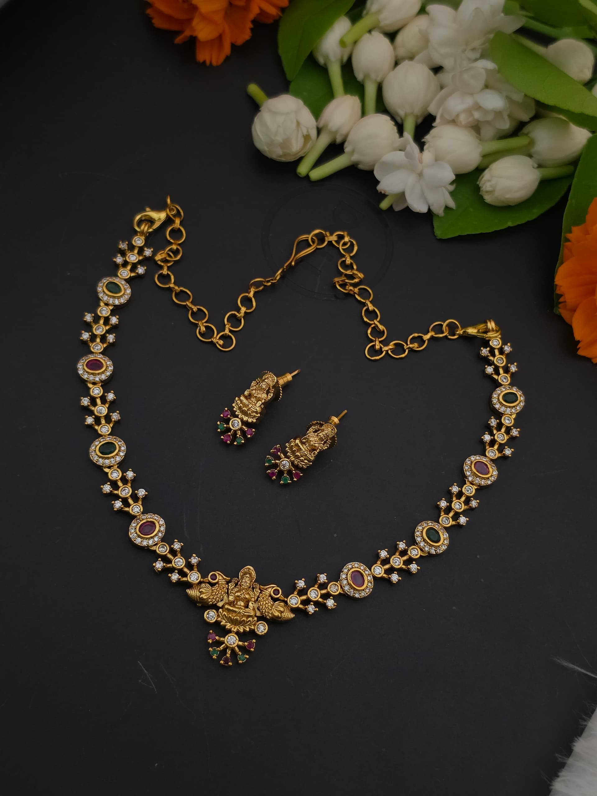 Premium matt ad stone necklace