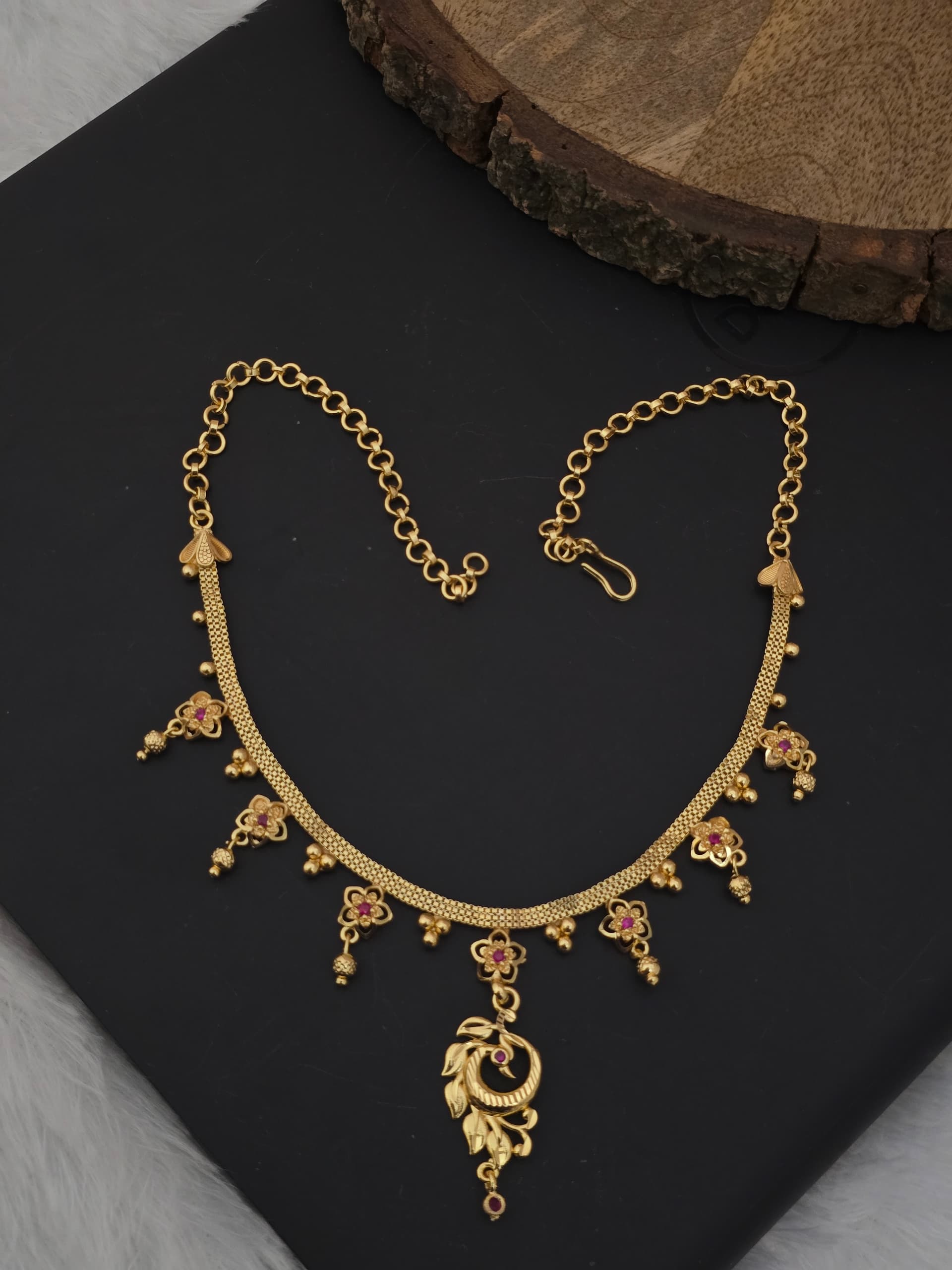 Premium foaming  AD stone necklace