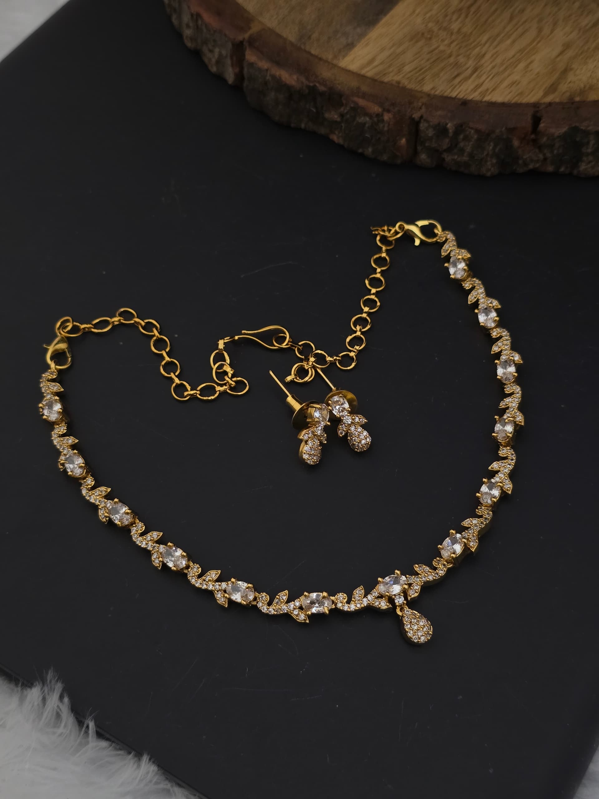 Premium matt ad stone necklace with earings