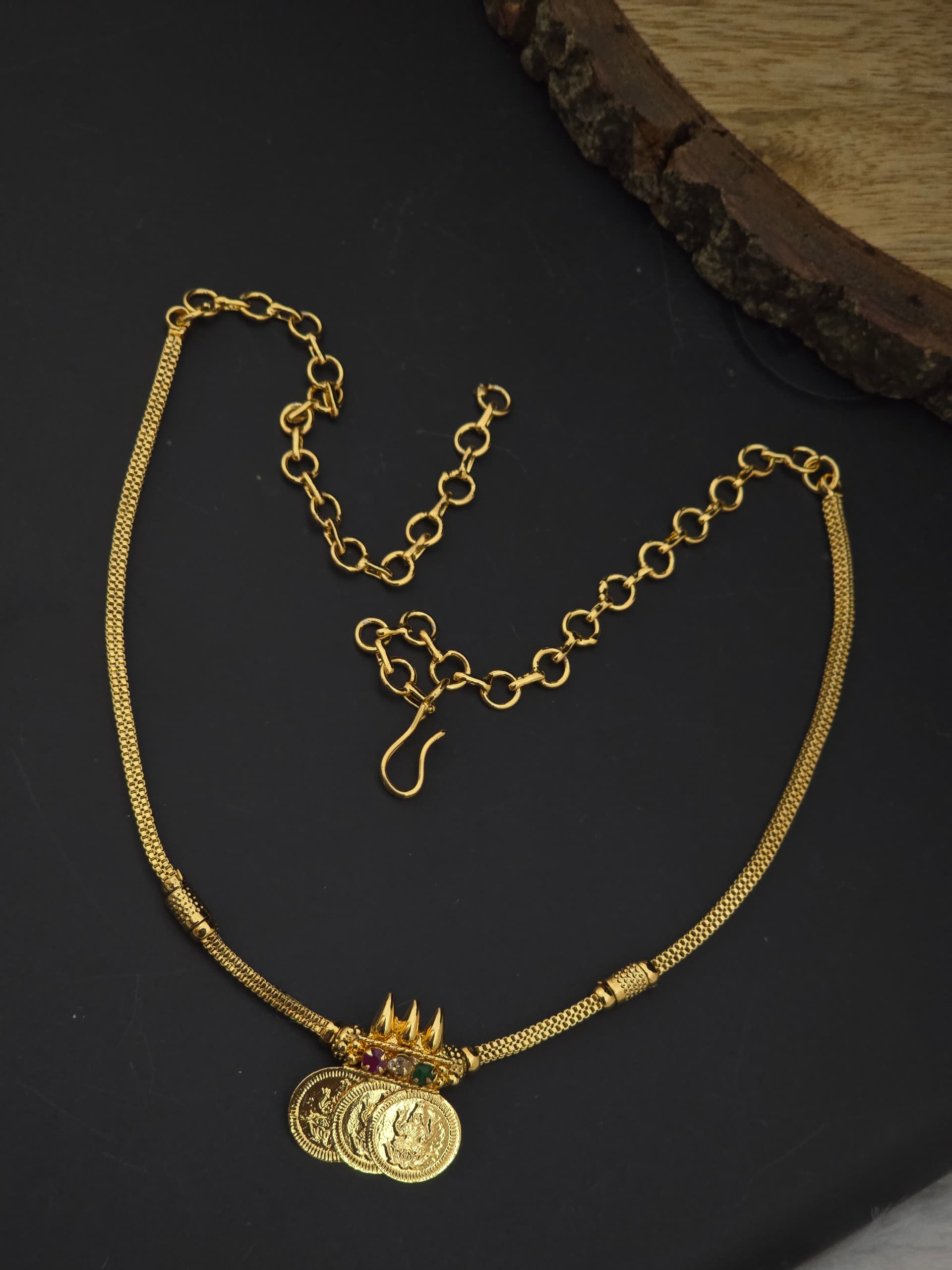 Premium foaming lakshmi coin necklace