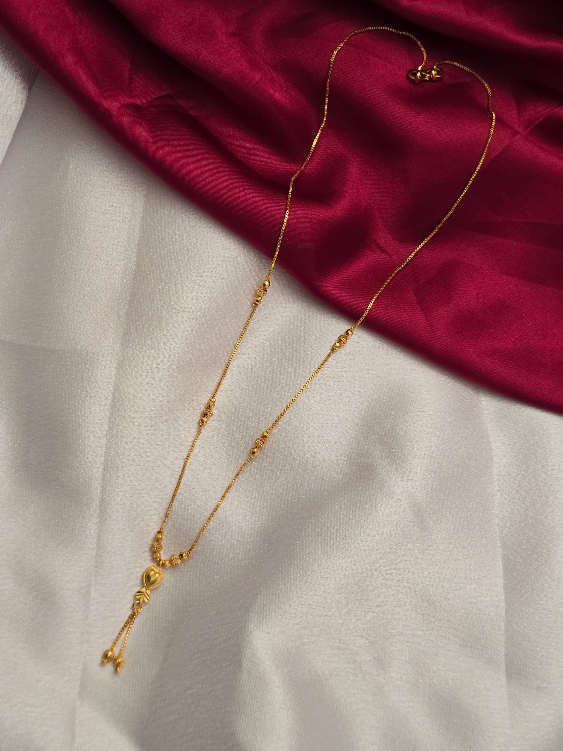 Premium foaming necklace