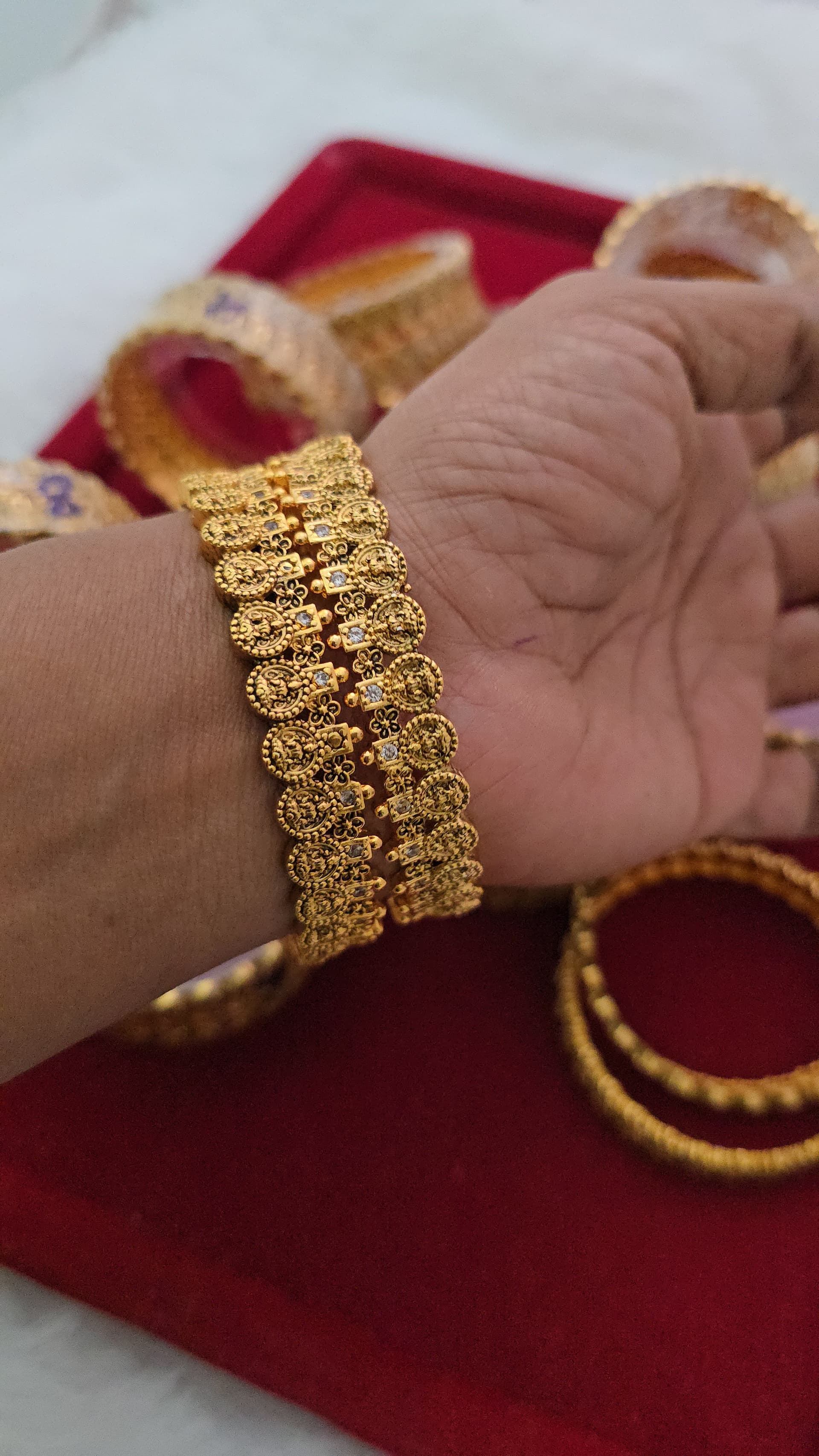 Premium quality antique nakshi bangle