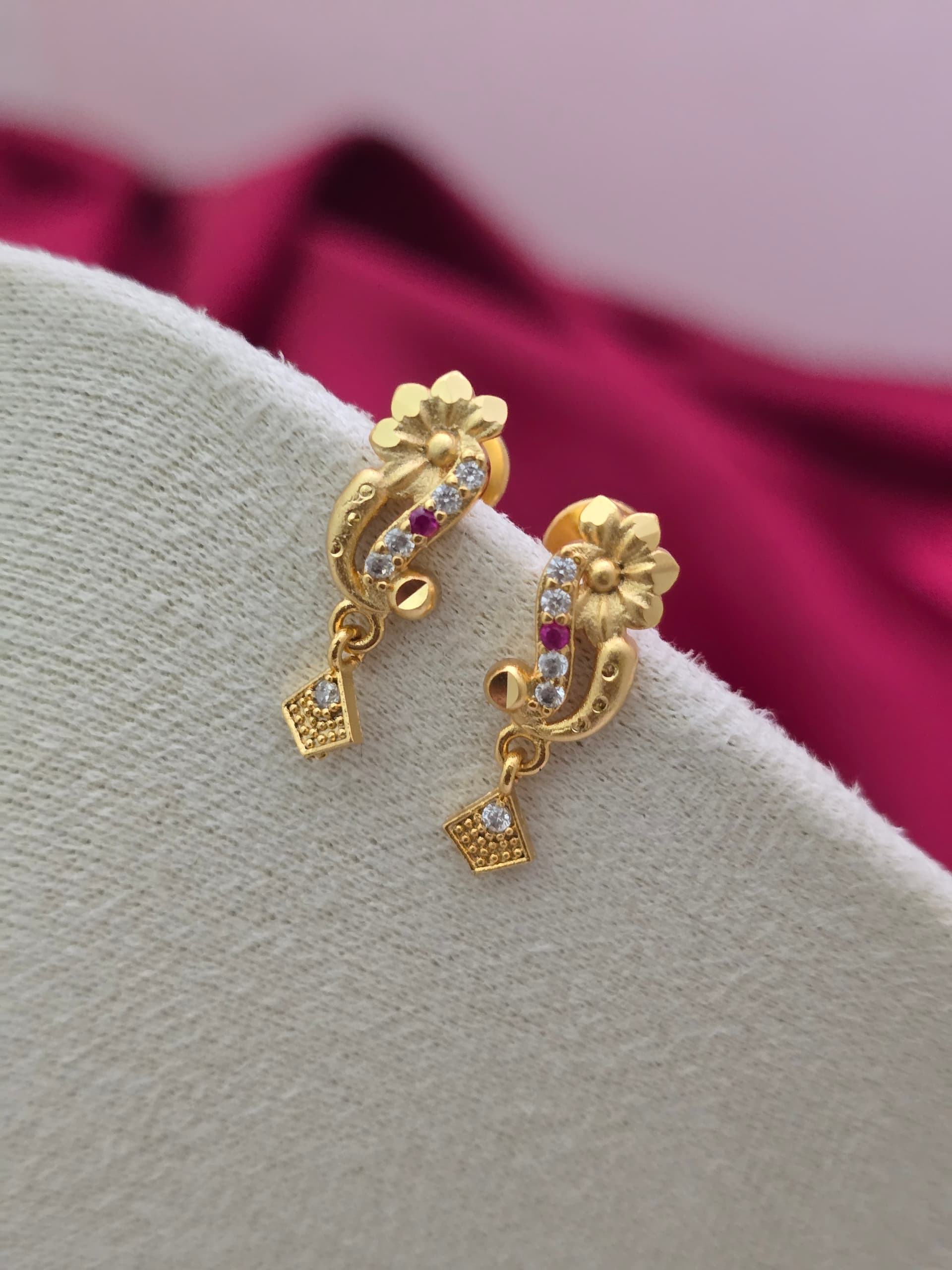 Premium foaming AD STONE chain drops earings