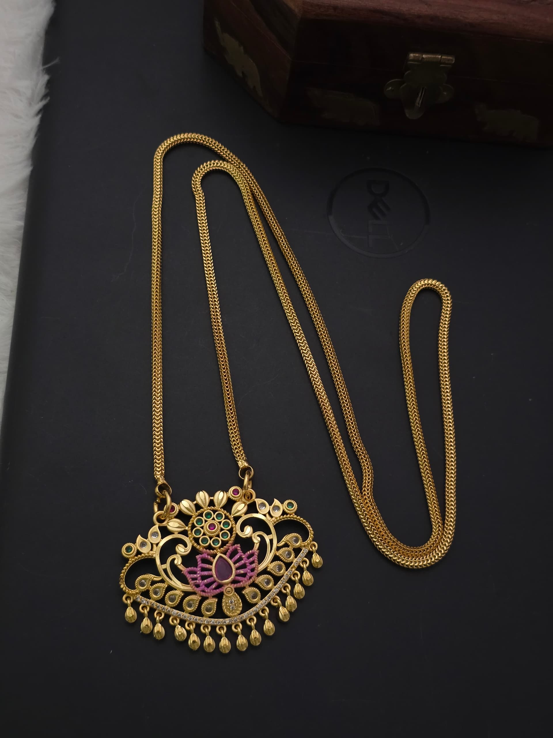 Premium ad stone lotus  32 inch dollar chain