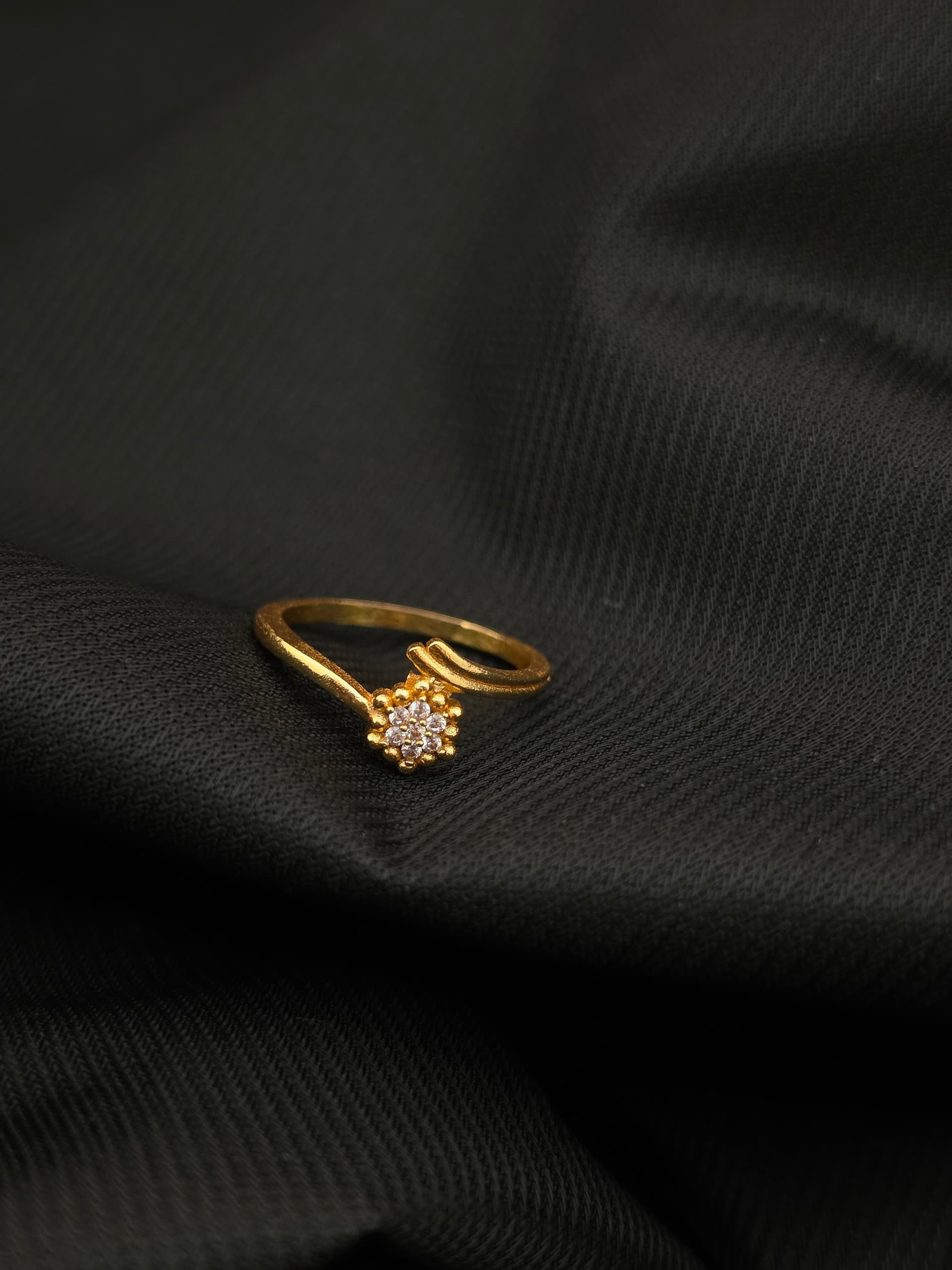 Premium micro ad stone ring