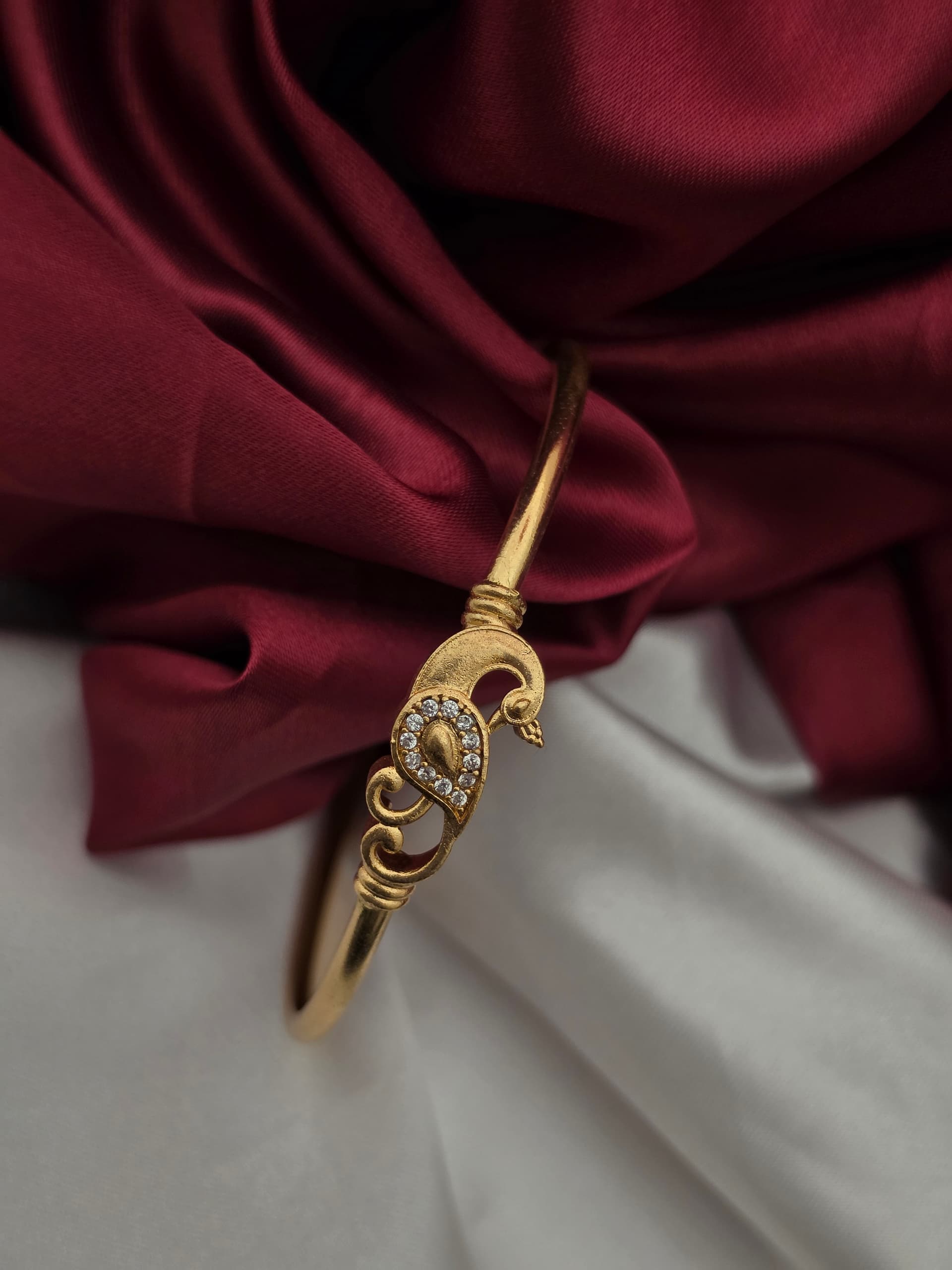 Premium impon peacock bracelet