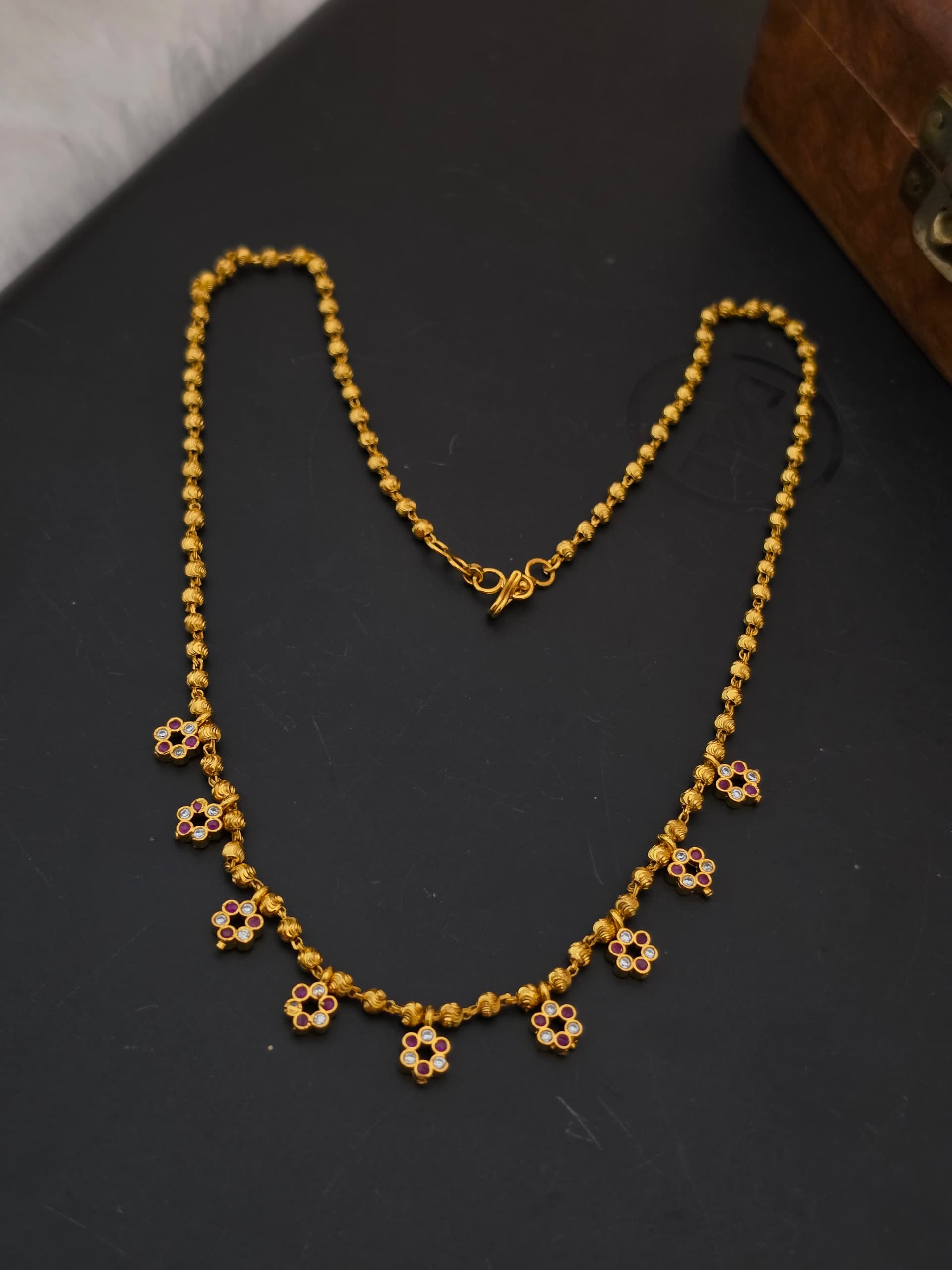 Premium Foaming ad stone necklace