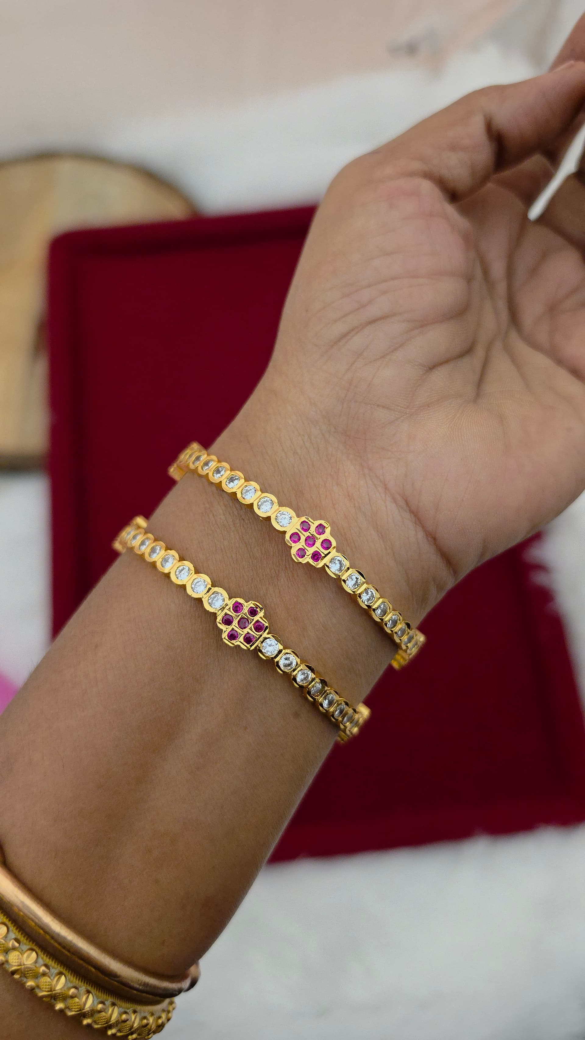 Premium impon ad stone bangle 