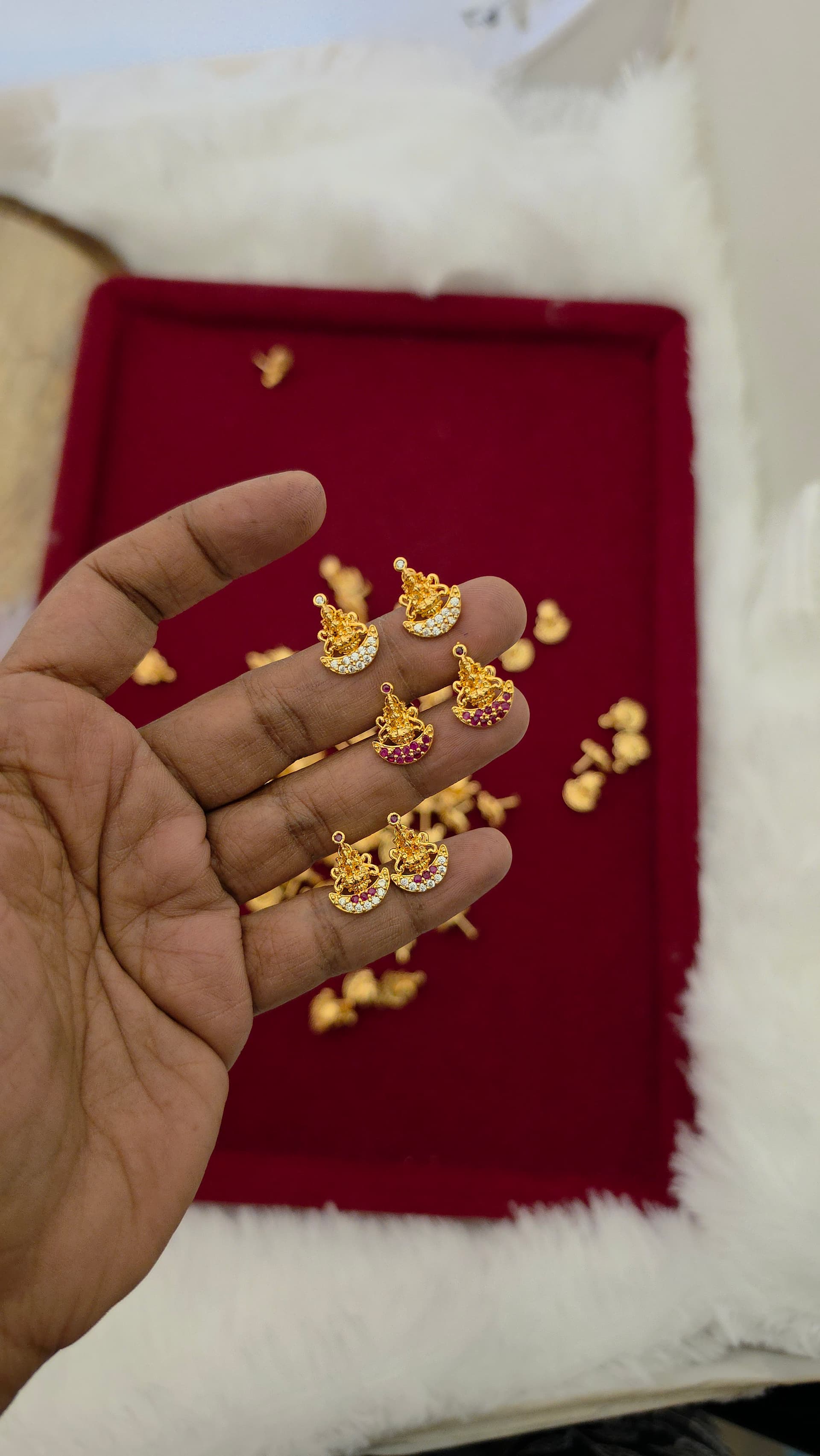 Premium foaming ad stone lakshmi stud