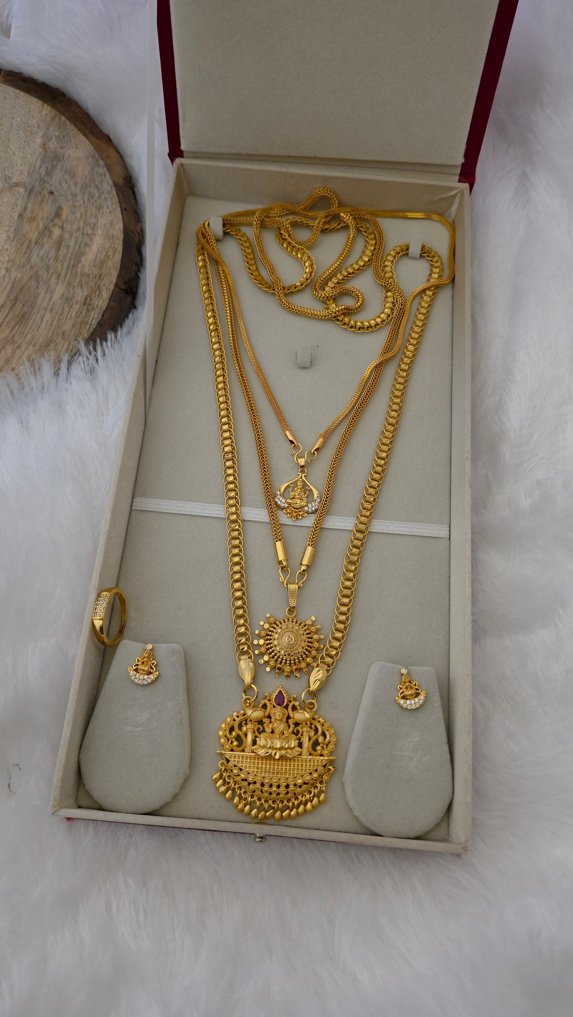 Premium foaming lakshmi combo32 inches dollar chain ,28 inche dollar chain ,18 inches dollar chain,1 jhumka ,1 ring ,1 bracelet