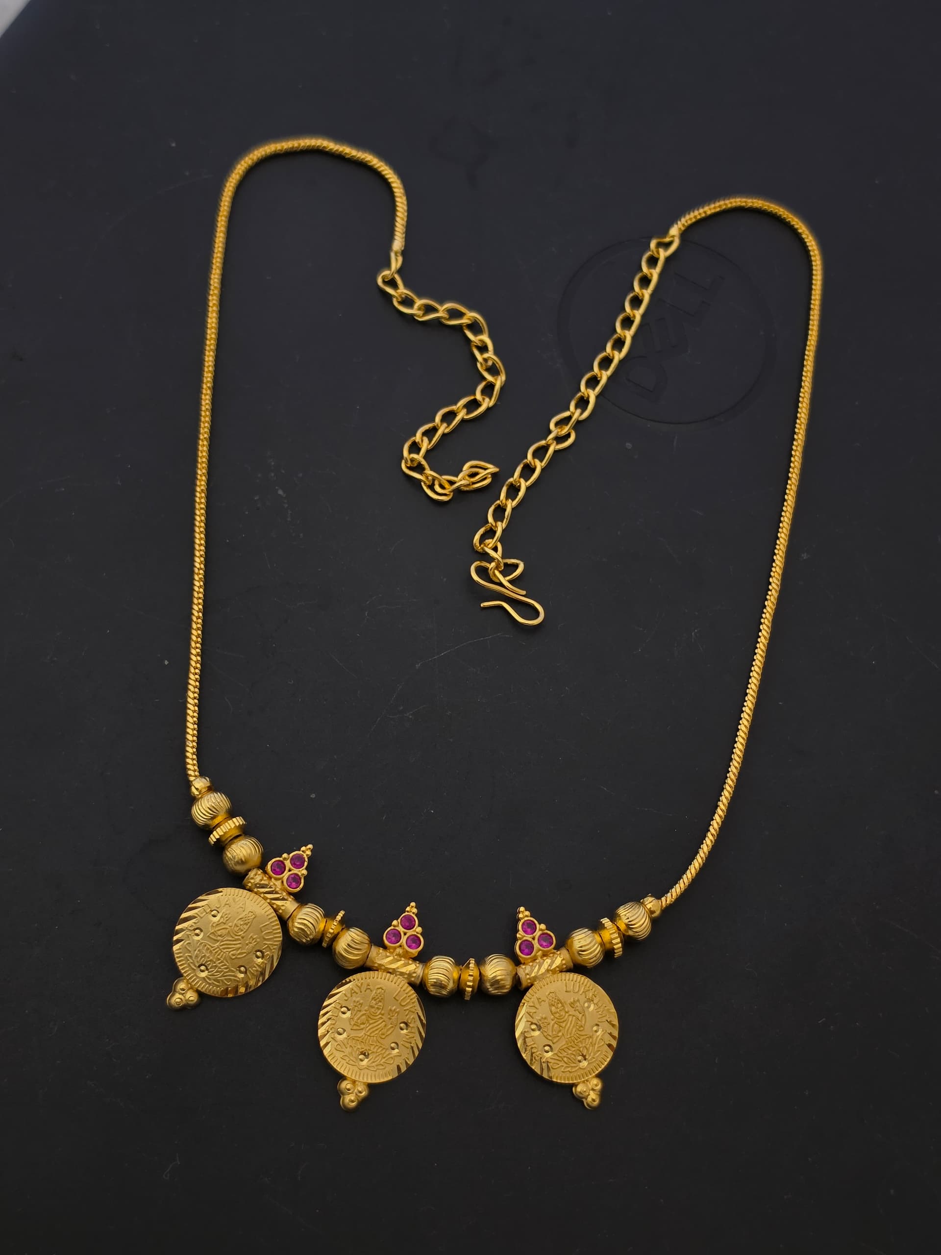 Premium foaming ruby coing stone necklace