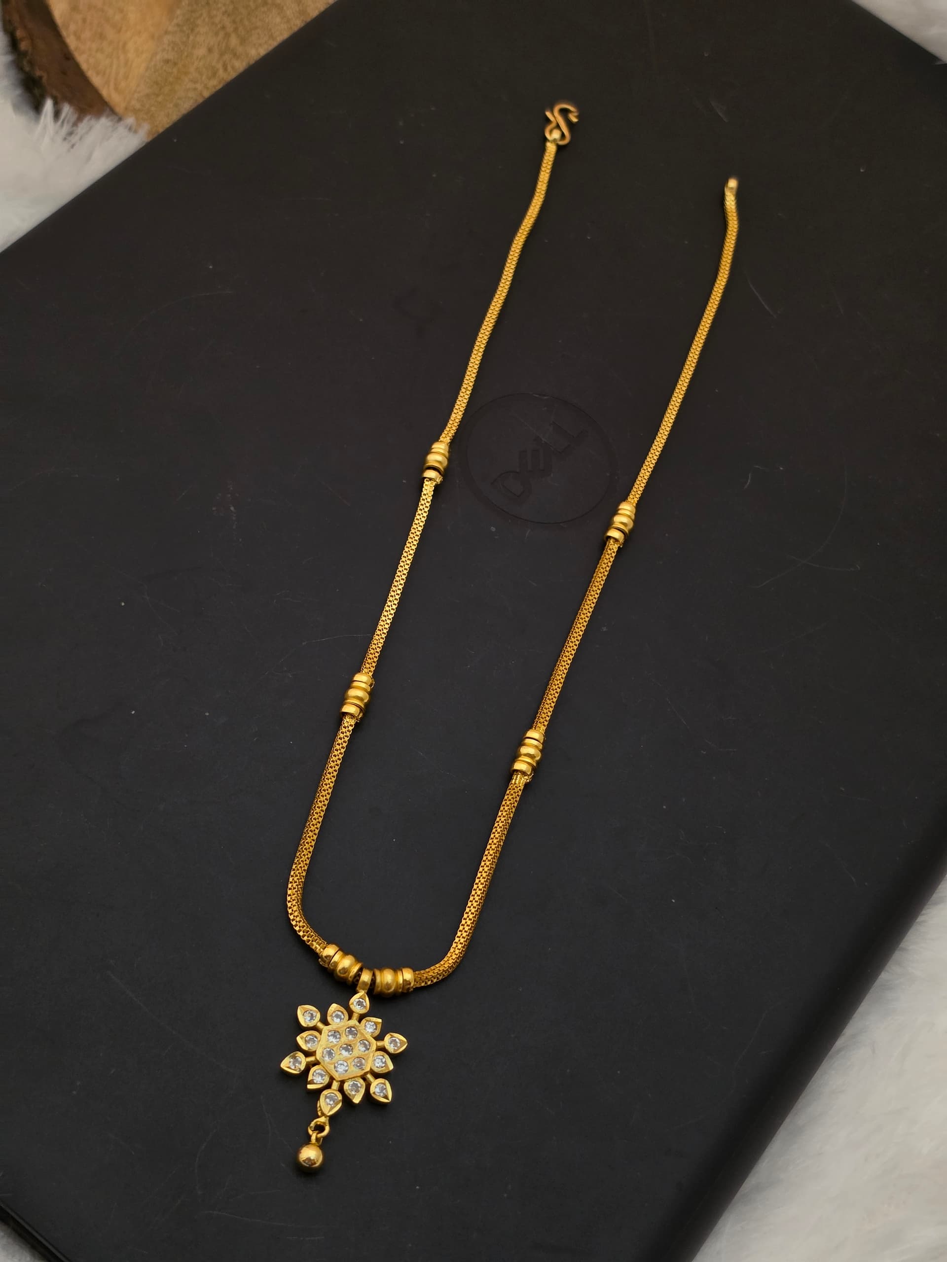 Premium foaming AD stone necklace