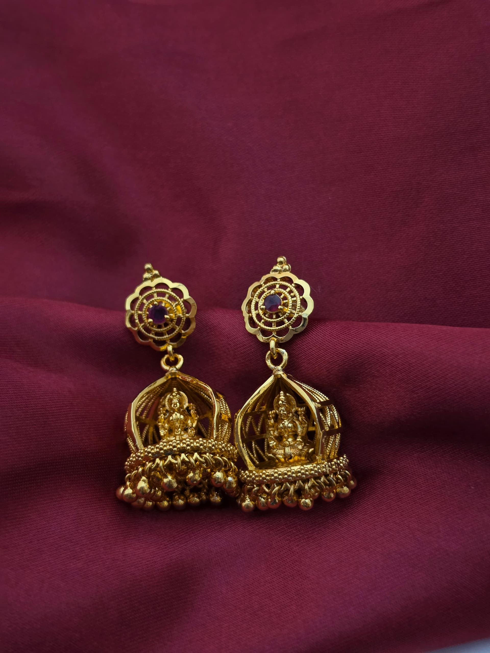 Premium foaming ad stone lakshmi jhumka