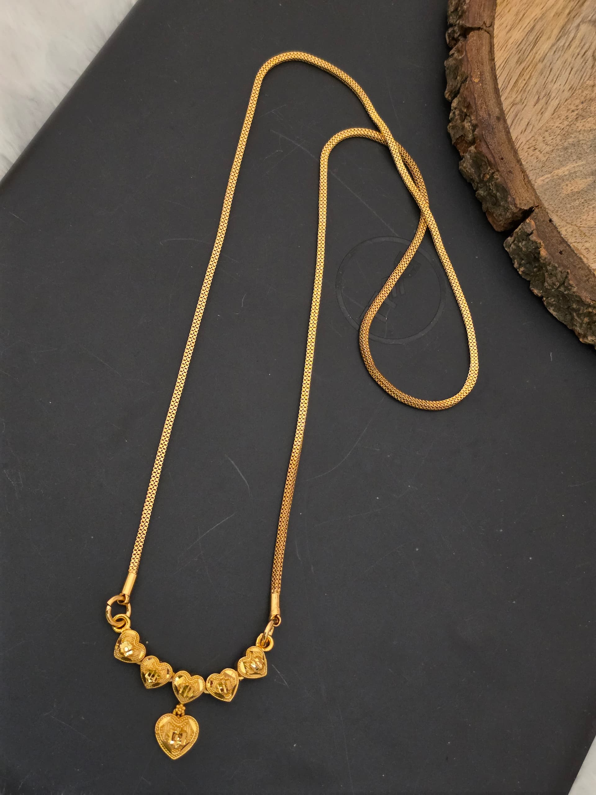 Premium foaming heart dollar chain