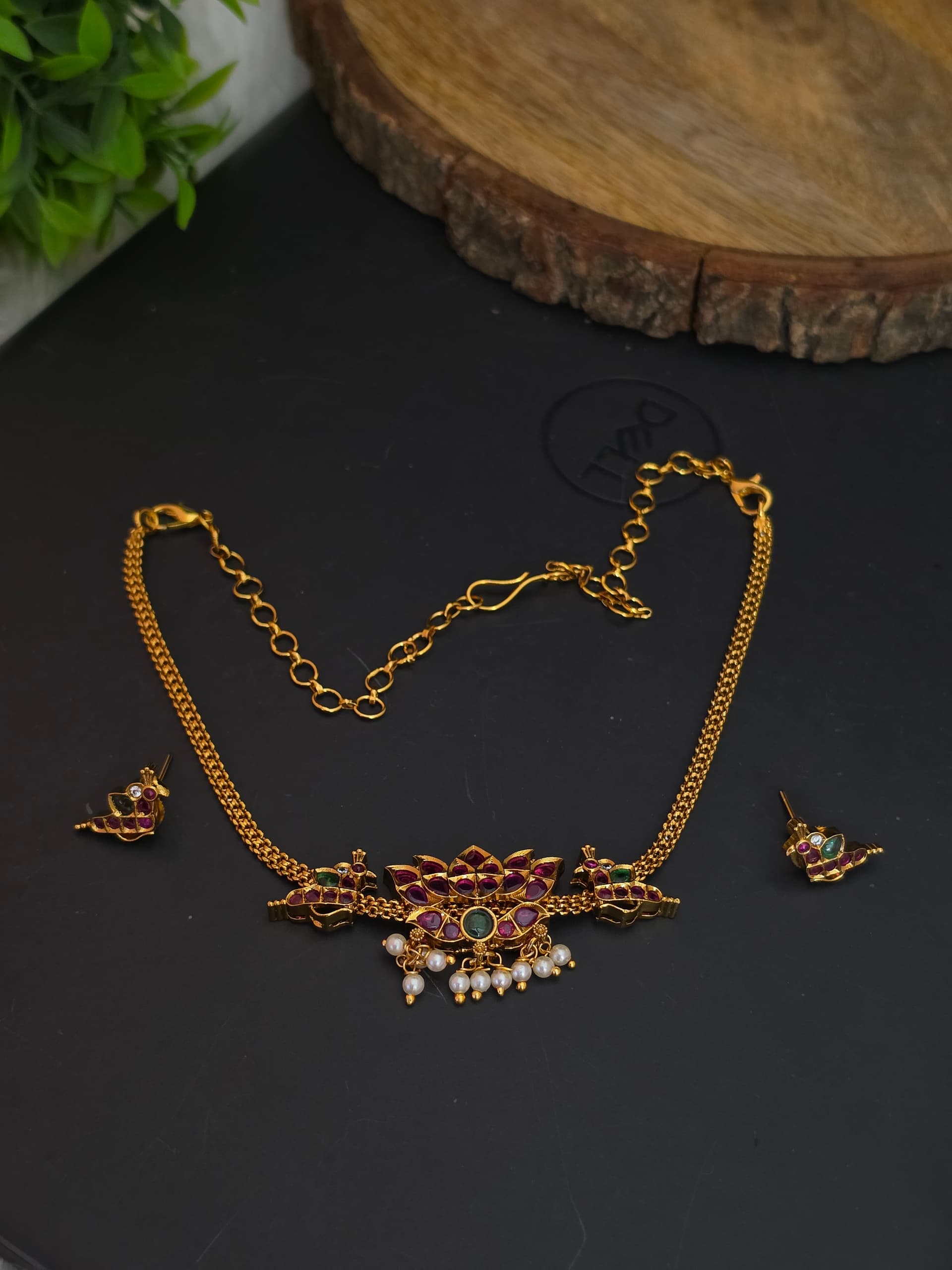 Premium matt ad stone  kemp  necklace