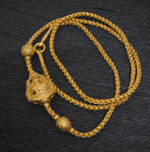 Premium foaming reversible lakshmi mugappu chain