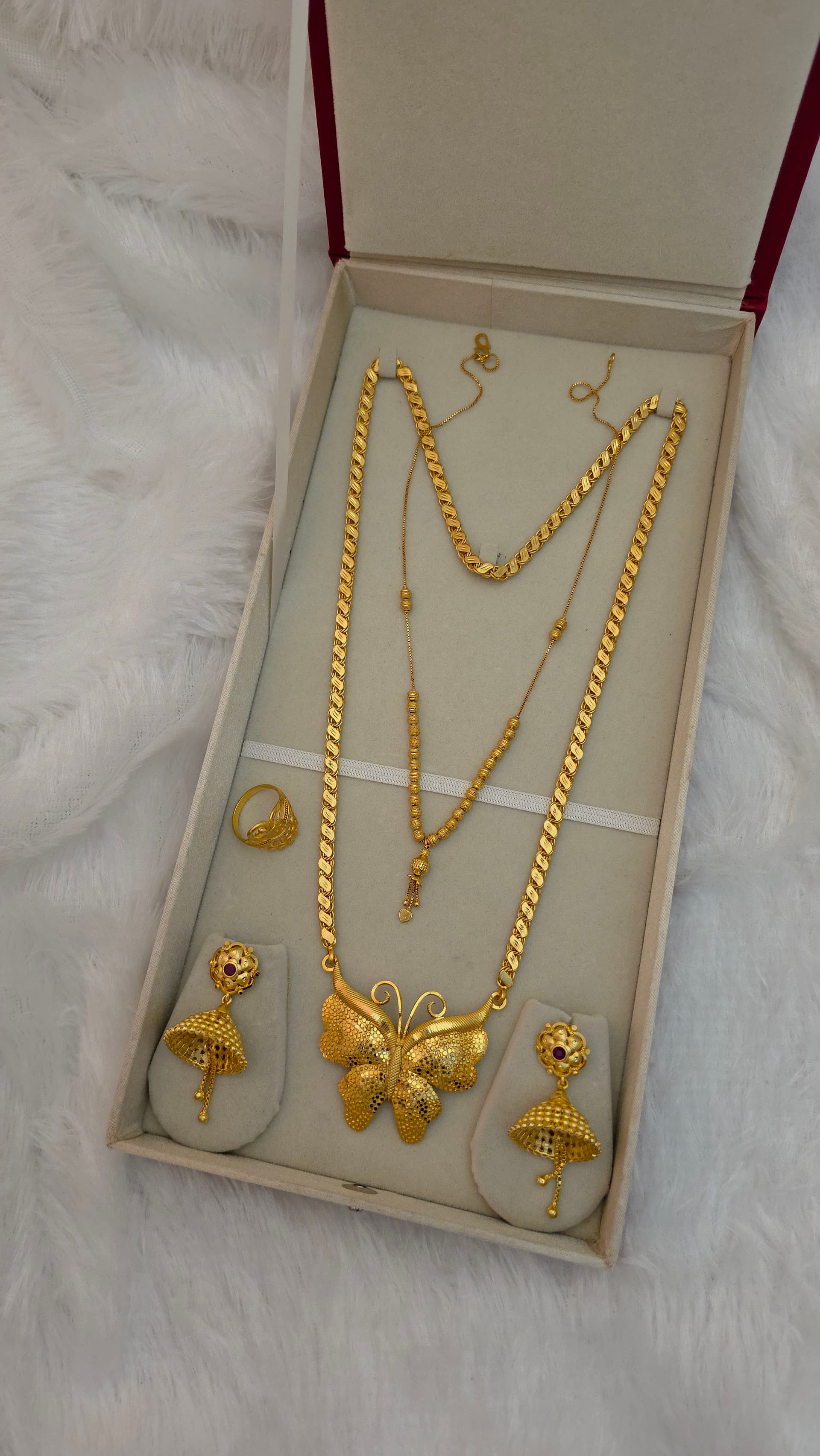 Premium quality foaming butterfly combo comes 28 inches dollar chain and ball chain jhumka ring