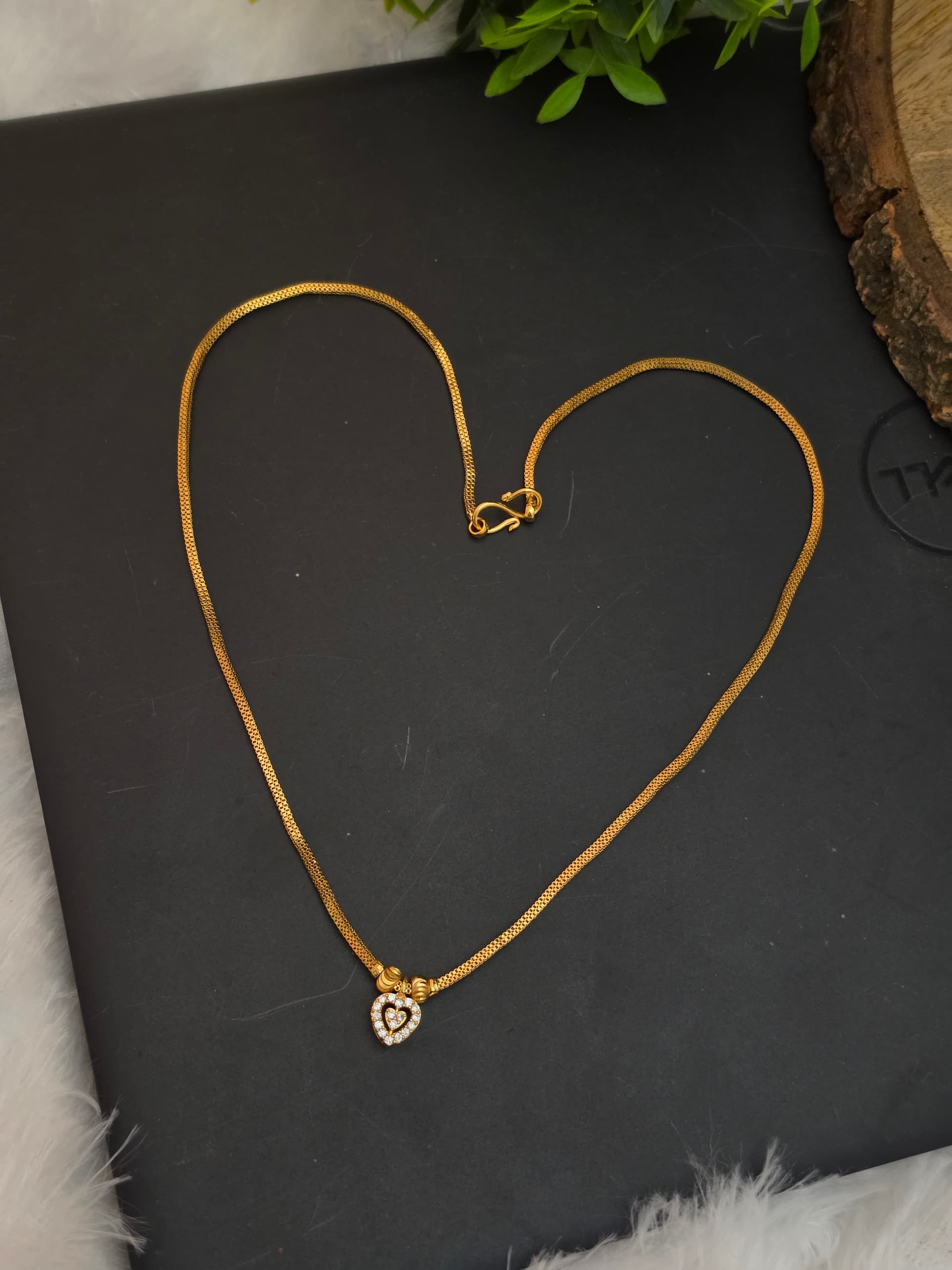 Premium foaming foaming ad stone dollar chain