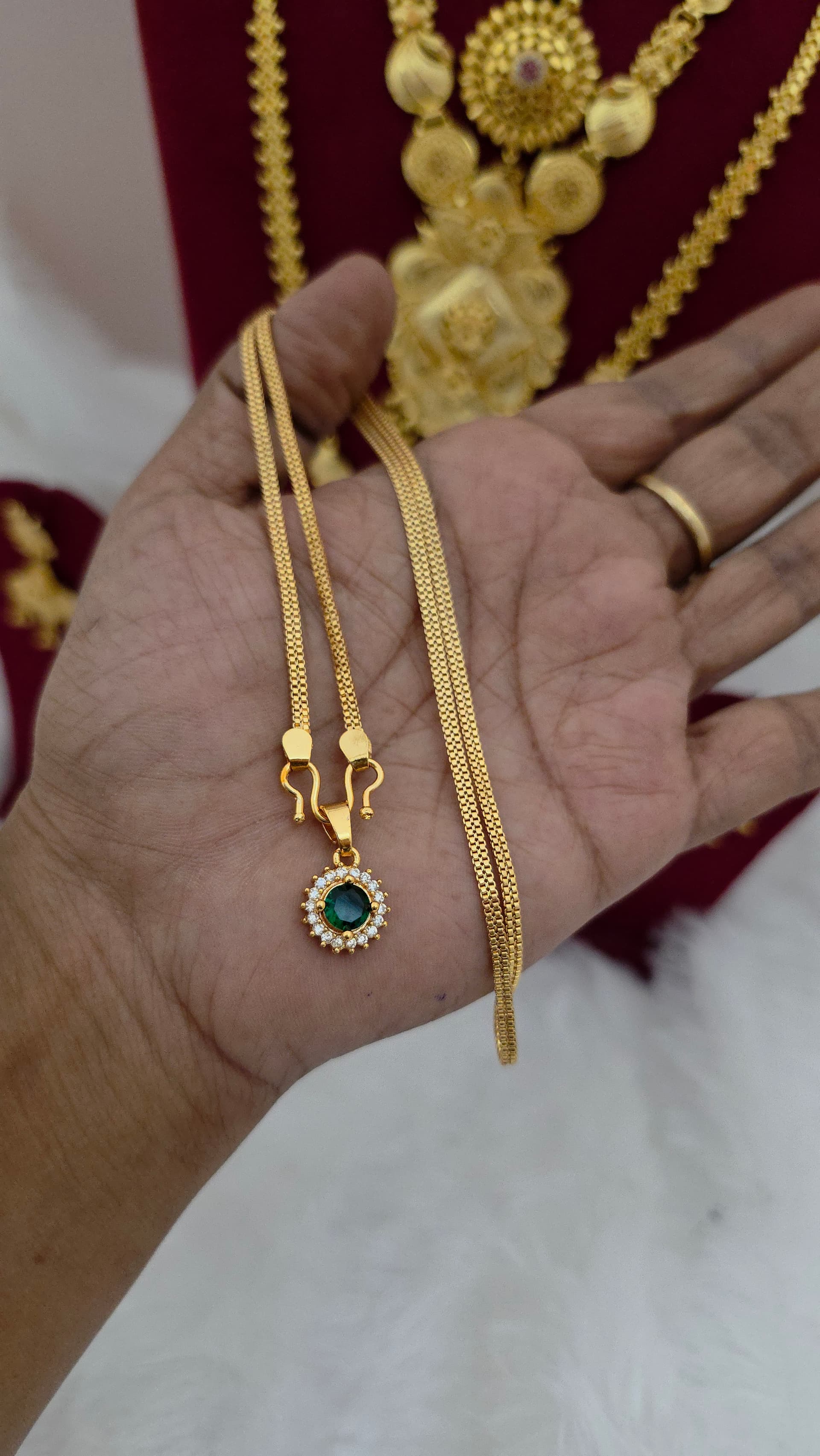 Premium foaming ad stone one day offer dollar chain