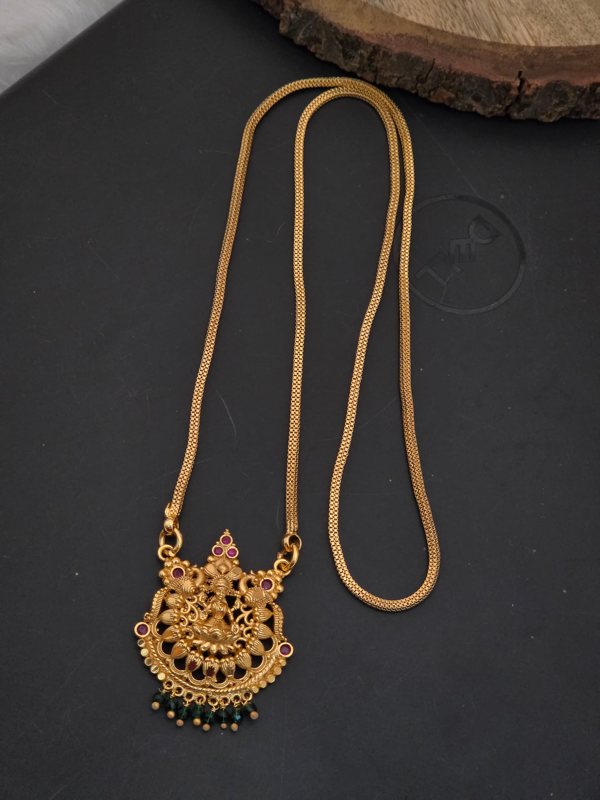  Premium foaming pearls lakshmi dollar chain  28 inch