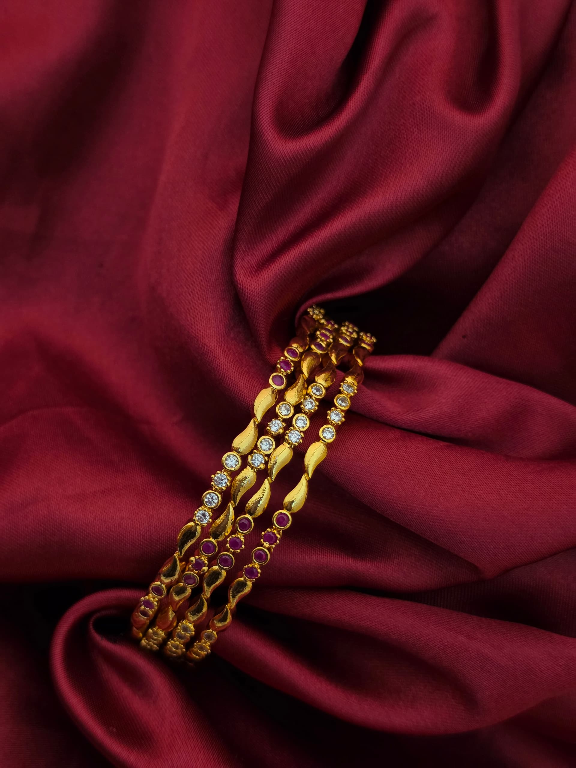 Premium foaming ad stone  bangle