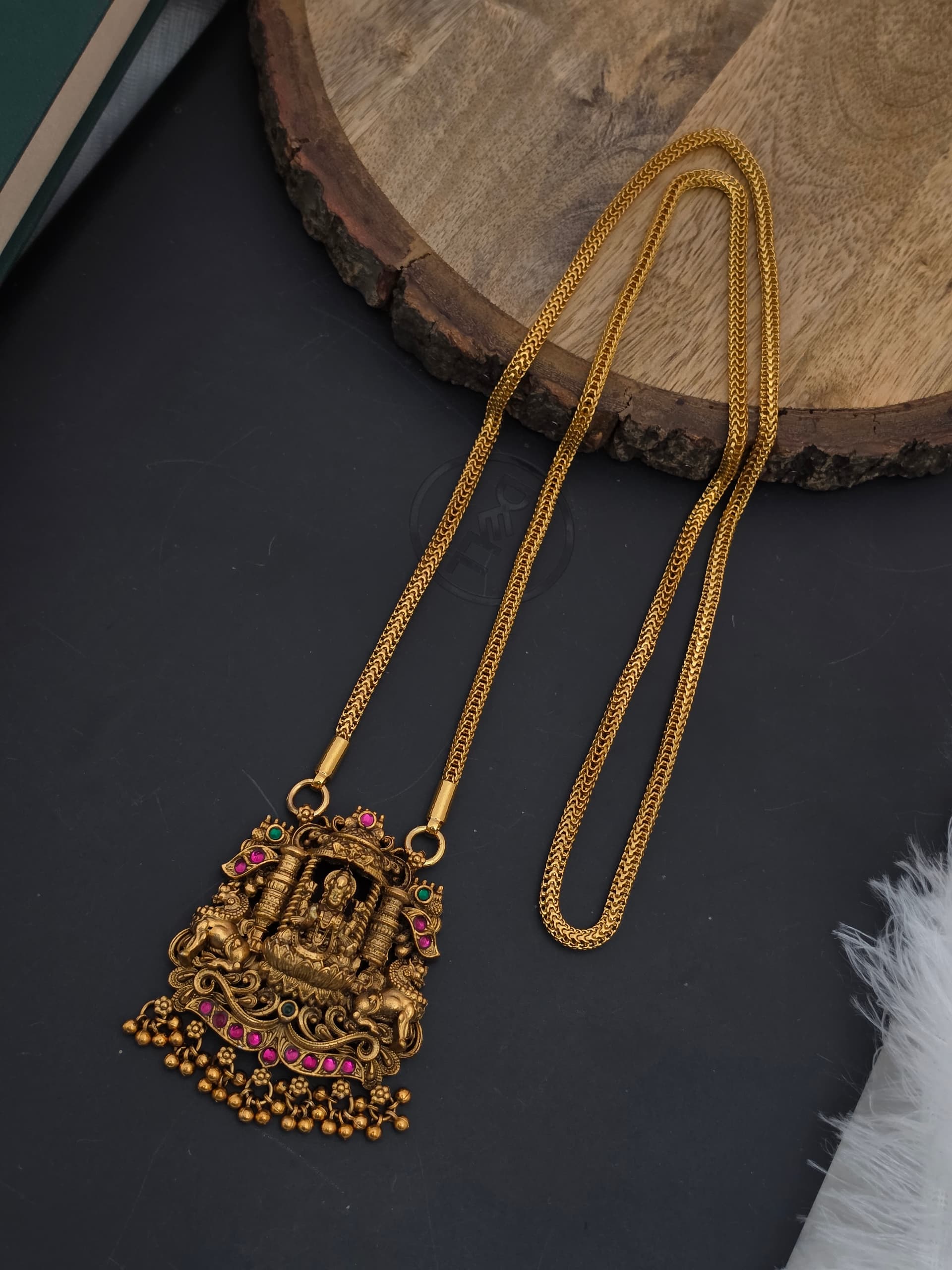 Premium matt ad stone 32 inch dollar chain