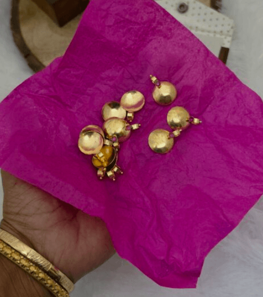 foaming impon ad  stone thaali urukal