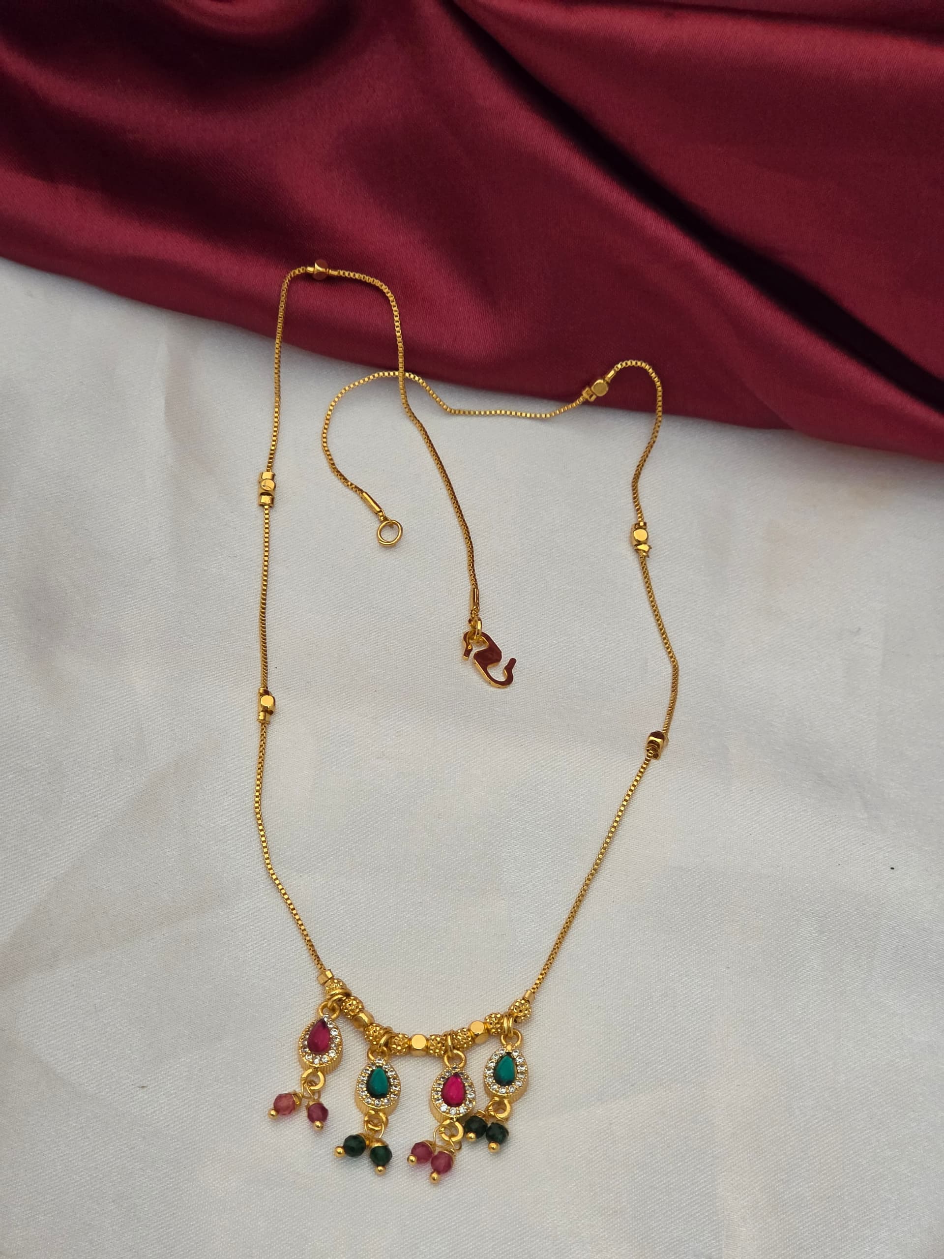 Premium foaming ad stone neckchain