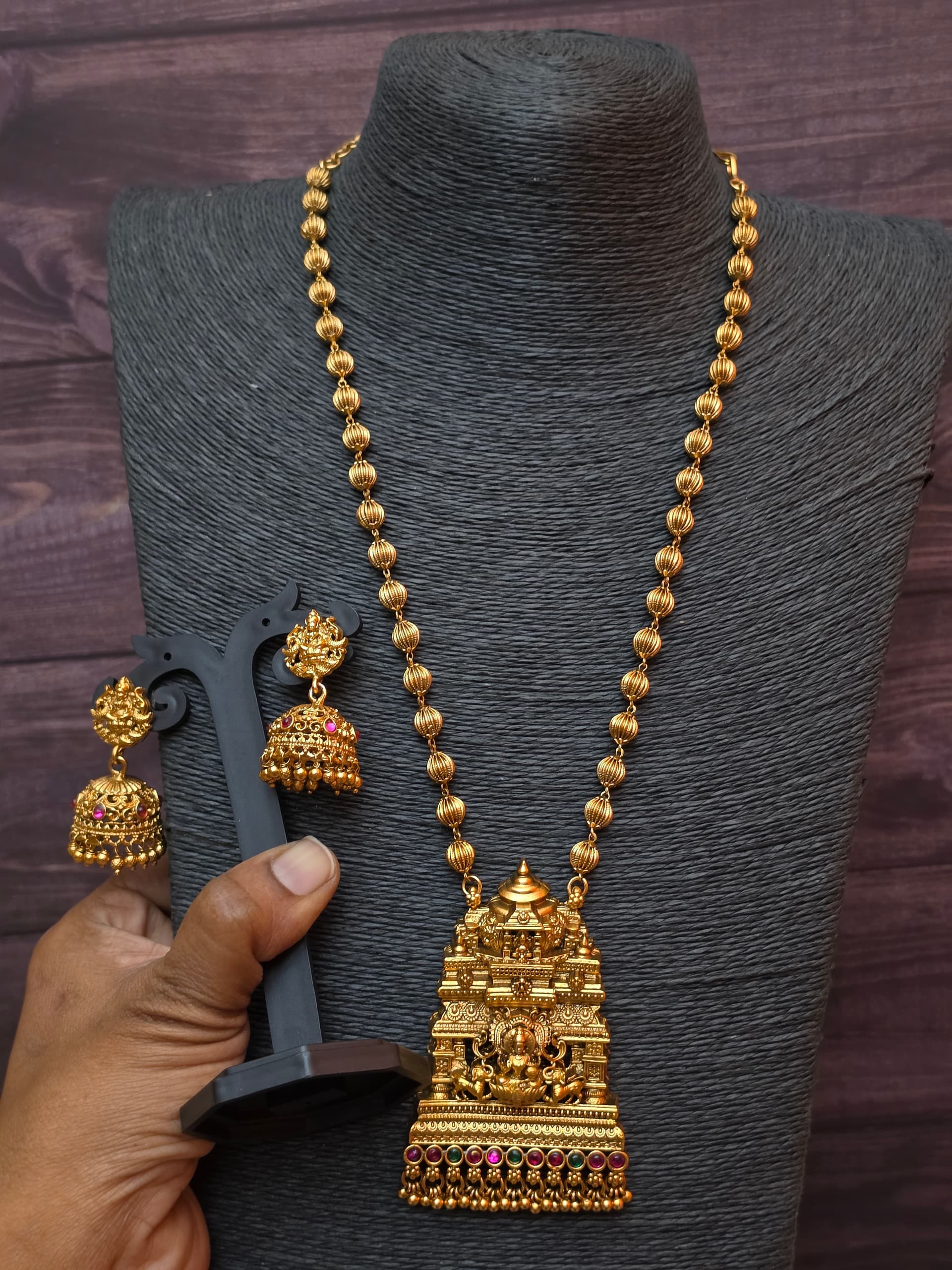  Premium  matt mandapam haram with earings